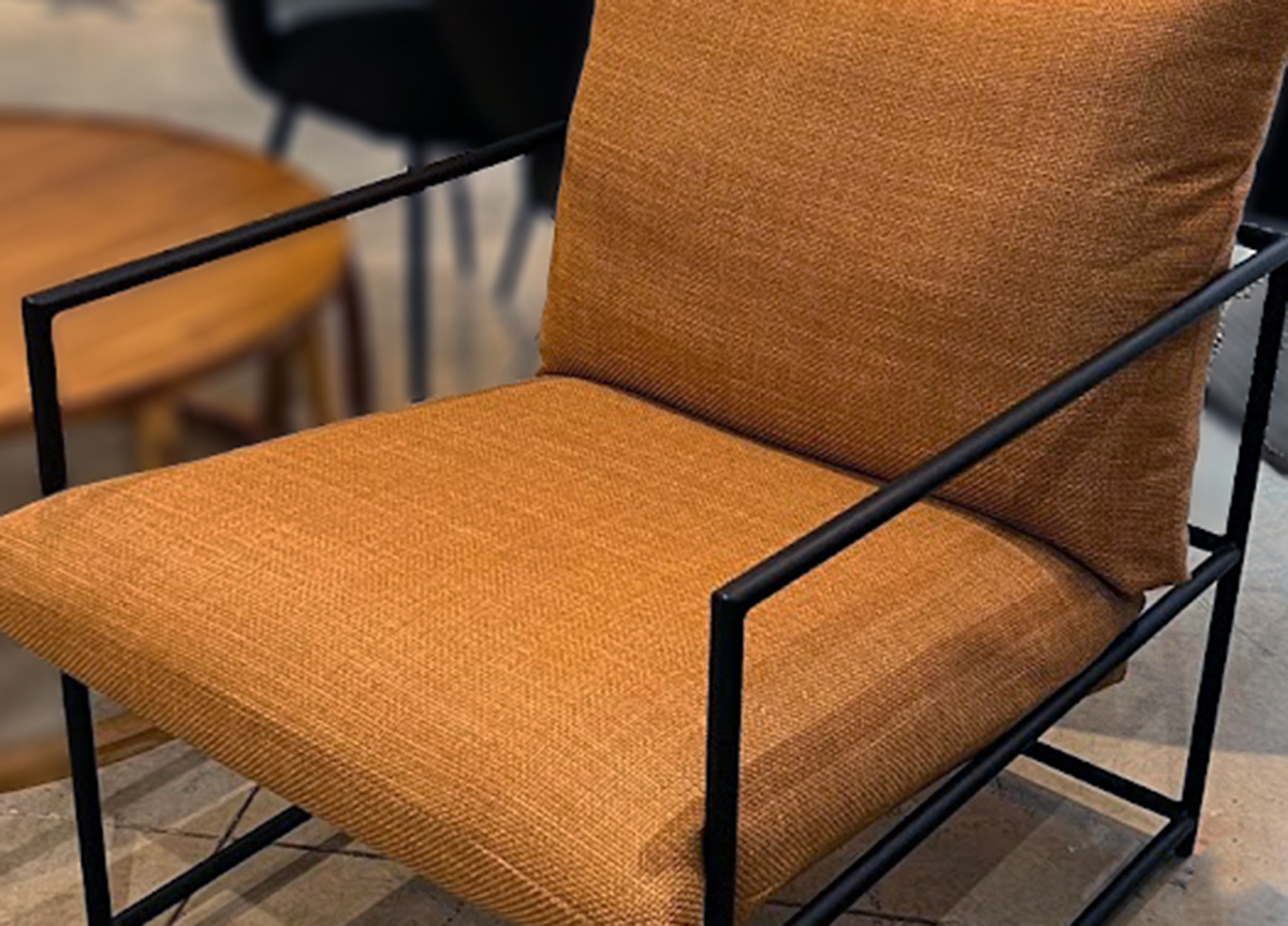 כורסא מעוצבת דגם אנגוס כורסא מעוצבת דגם אנגוס