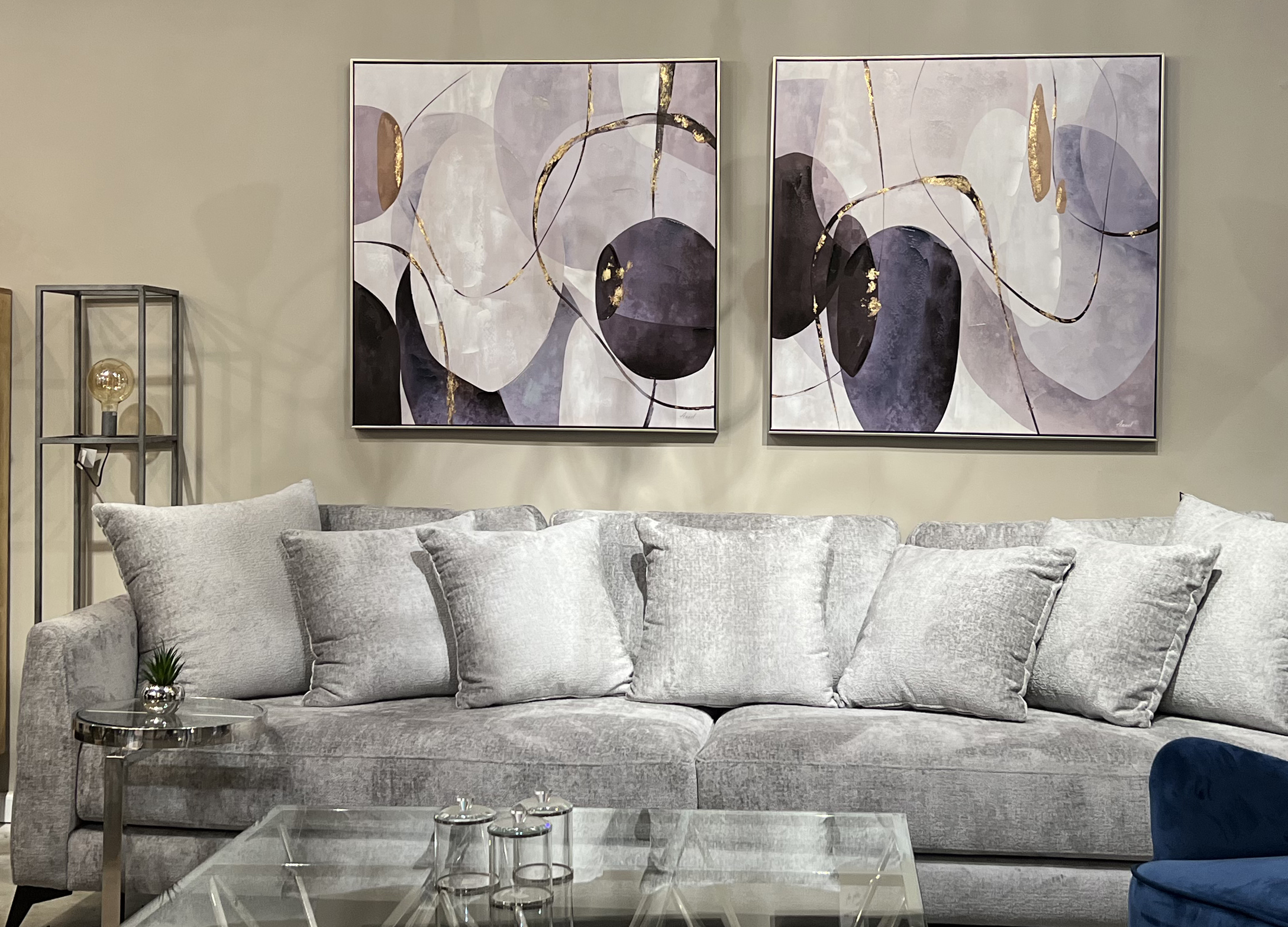 תמונה דגם עיגולים כחולים