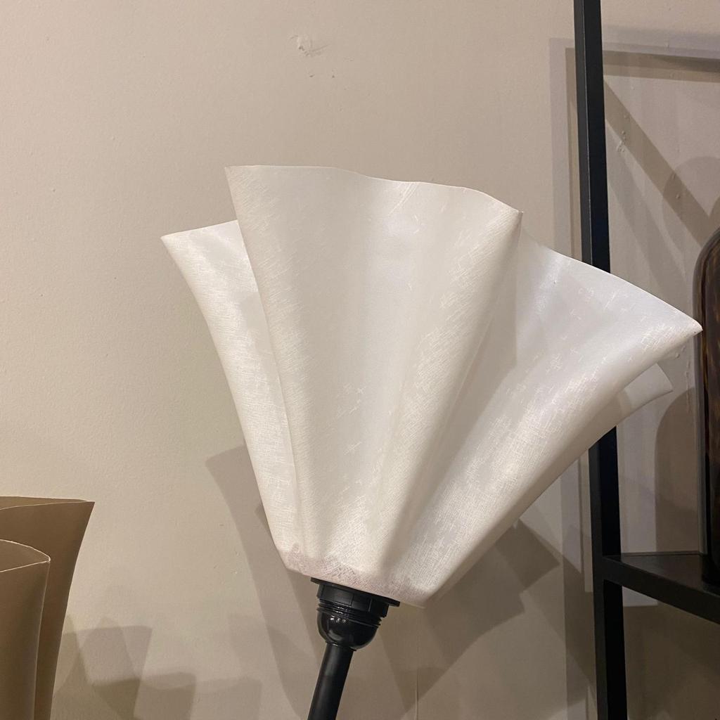 מנורת פרחים 2 קנים מנורת פרחים 2 קנים