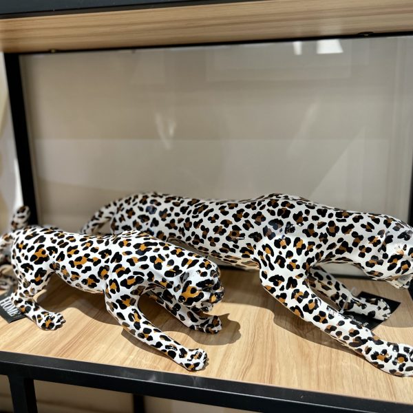 פסל פומה מנומר