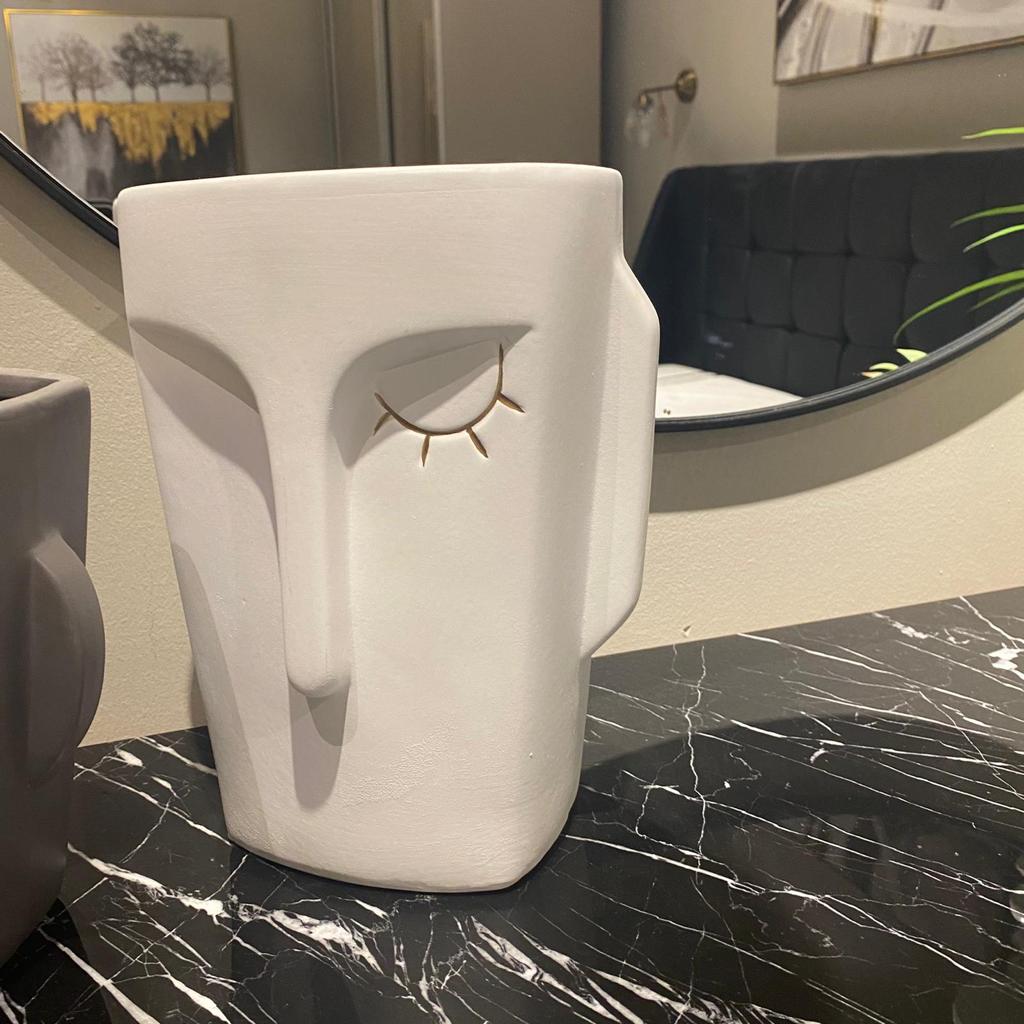 כד פנים קריצה לבן גדול