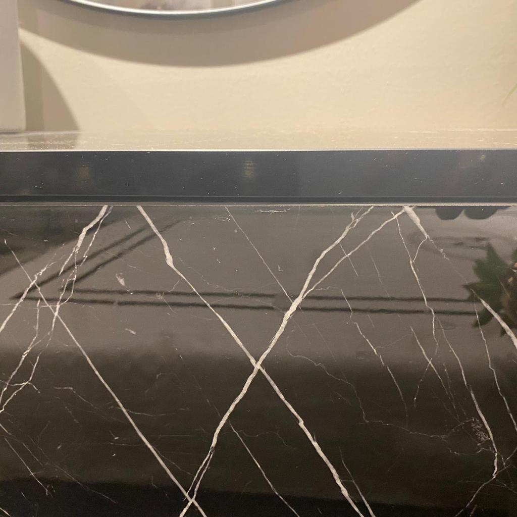 קונסולה זכוכית/ ברס שחור