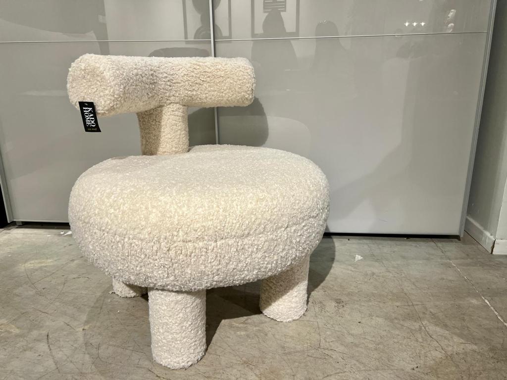 כורסא מודרנית בד בוקלה לבן דגם טדי קימי