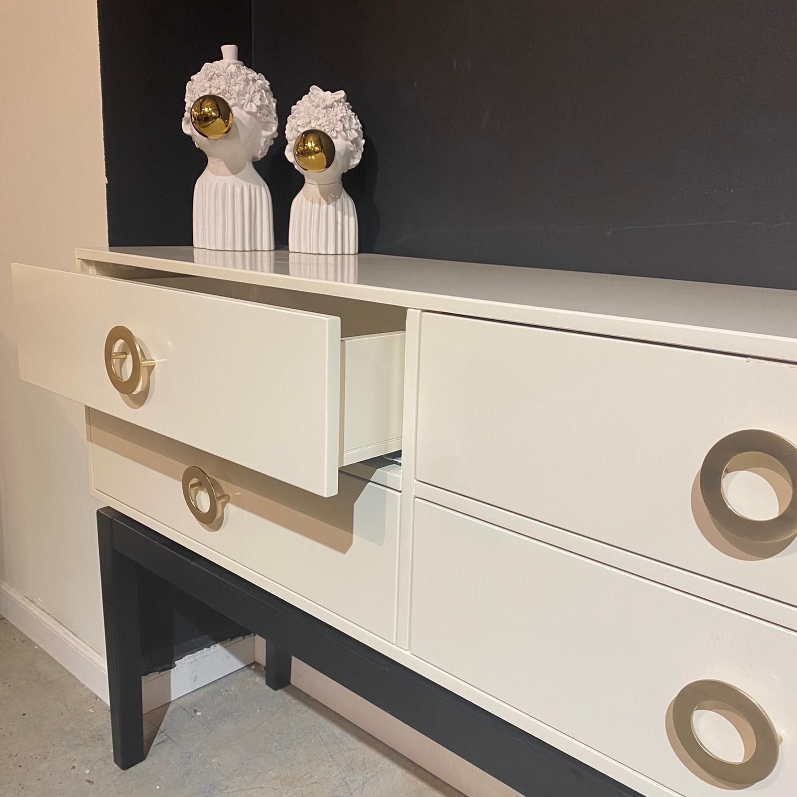 קומודה דגם שובל