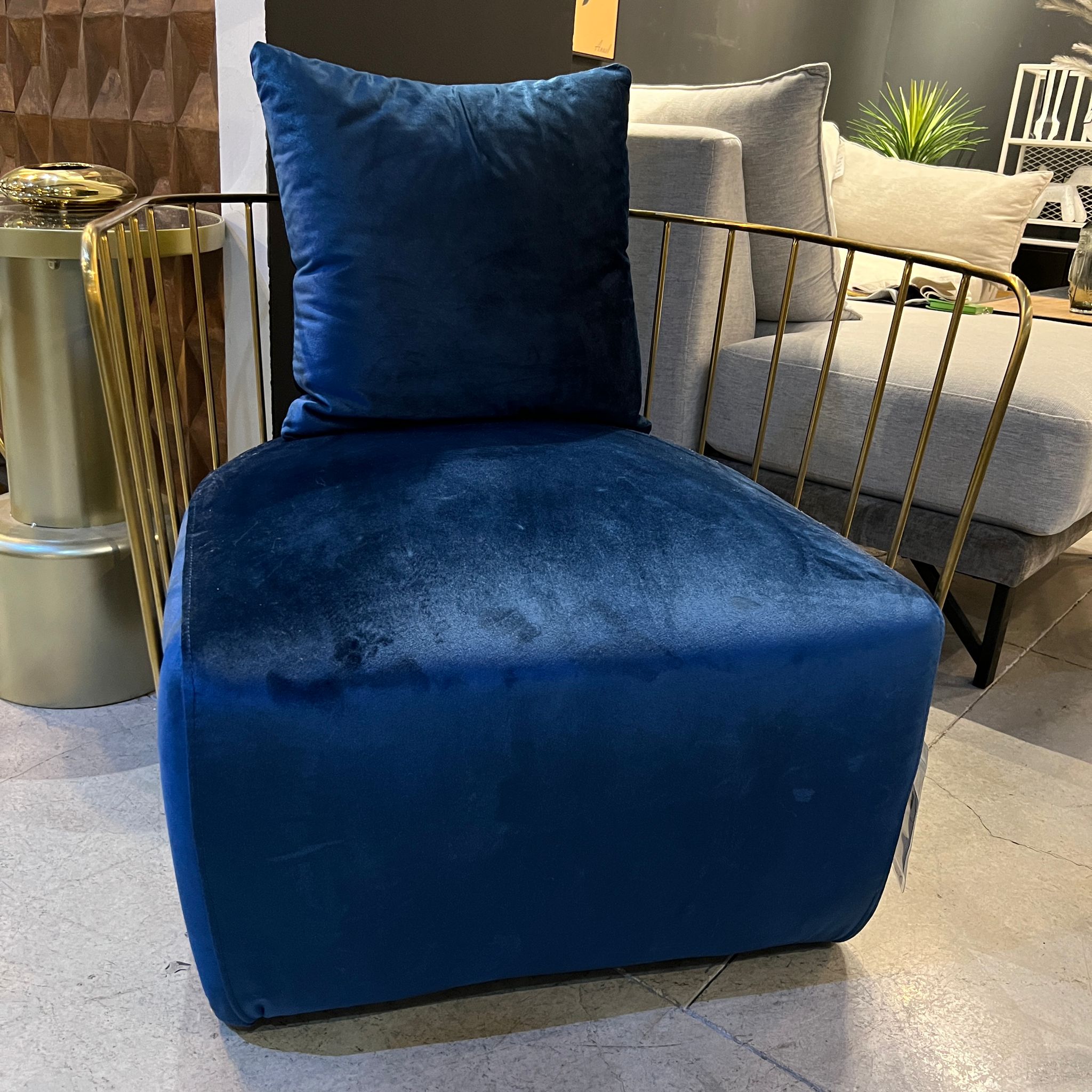 כורסא דגם רשת במבצע מתצוגה!