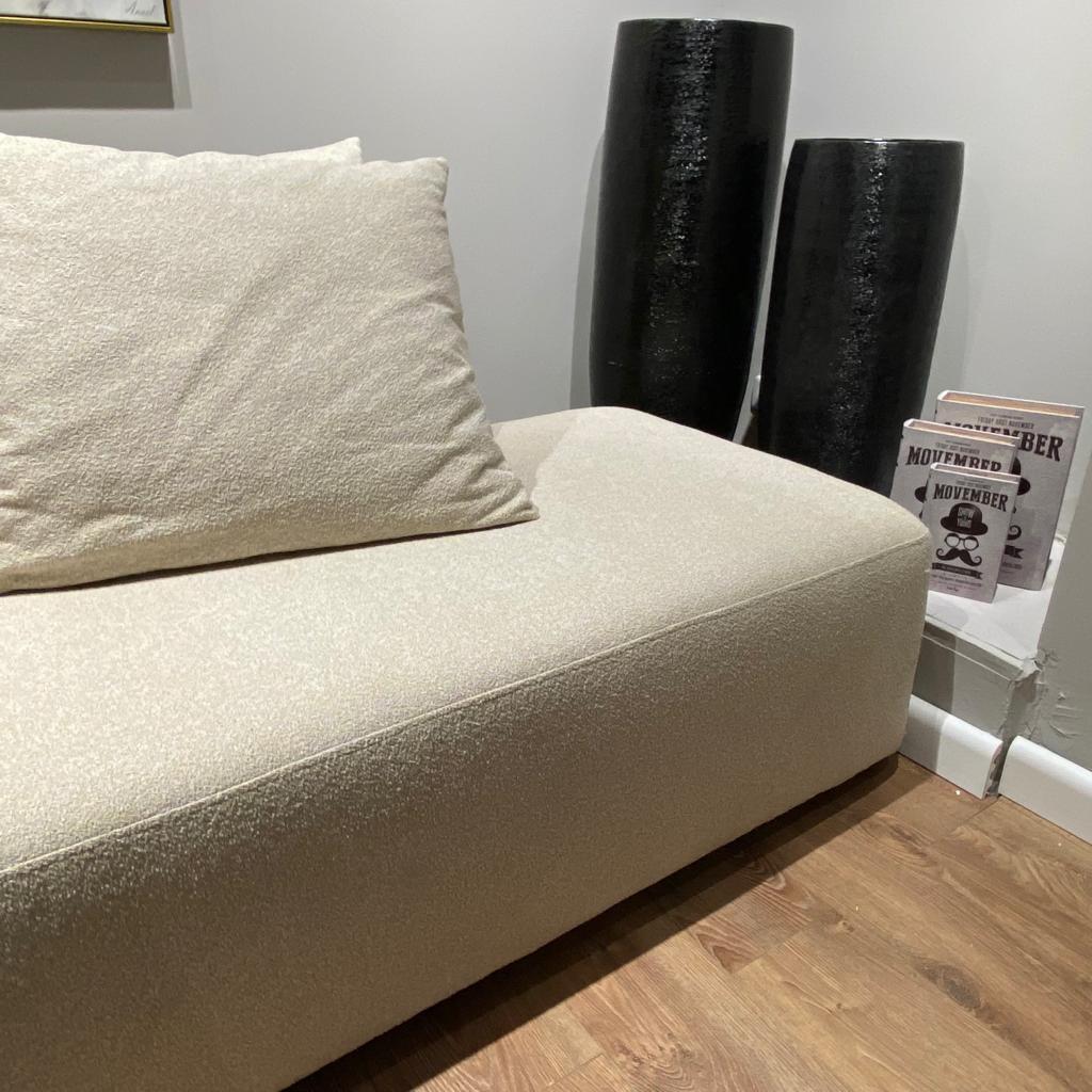 ספה דגם קשת ספה דגם קשת