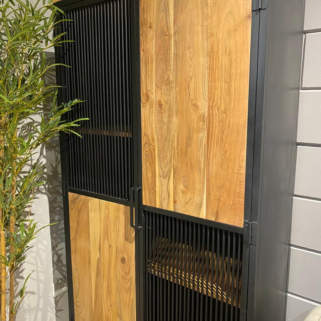 ספריה עץ שיטה דלתות פסים ברזל שחור דגם לילה - 2 יחידות אחרונות!