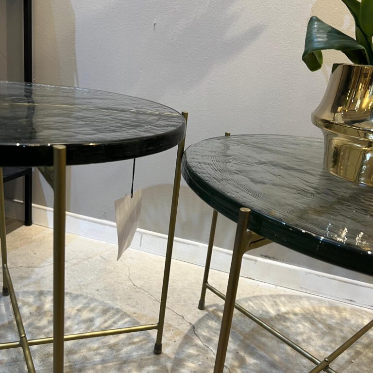 שולחן סלון דגם ראבי זכוכית עבה רגלי זהב