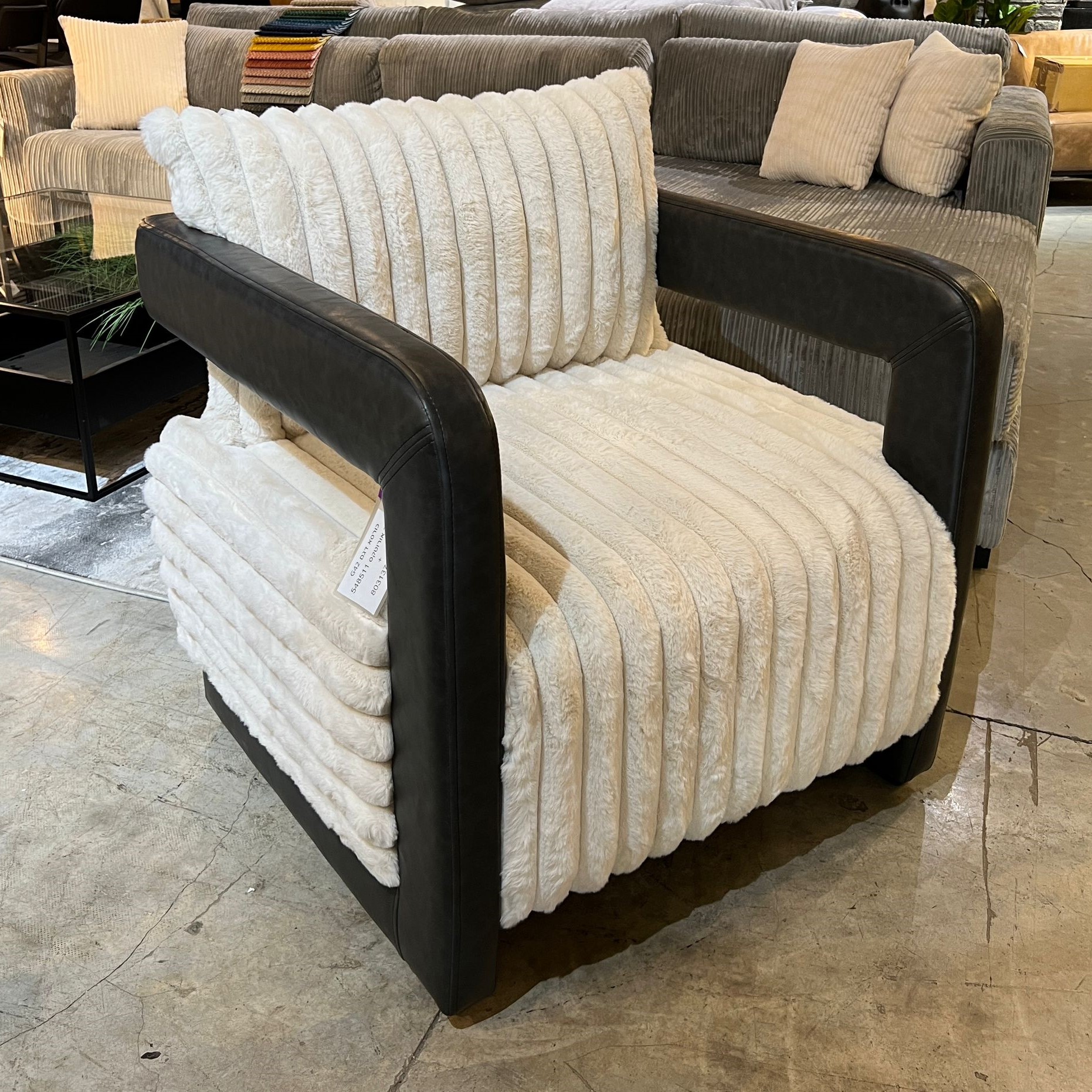 כורסא מיוחדת דגם G42 כורסא מיוחדת דגם G42