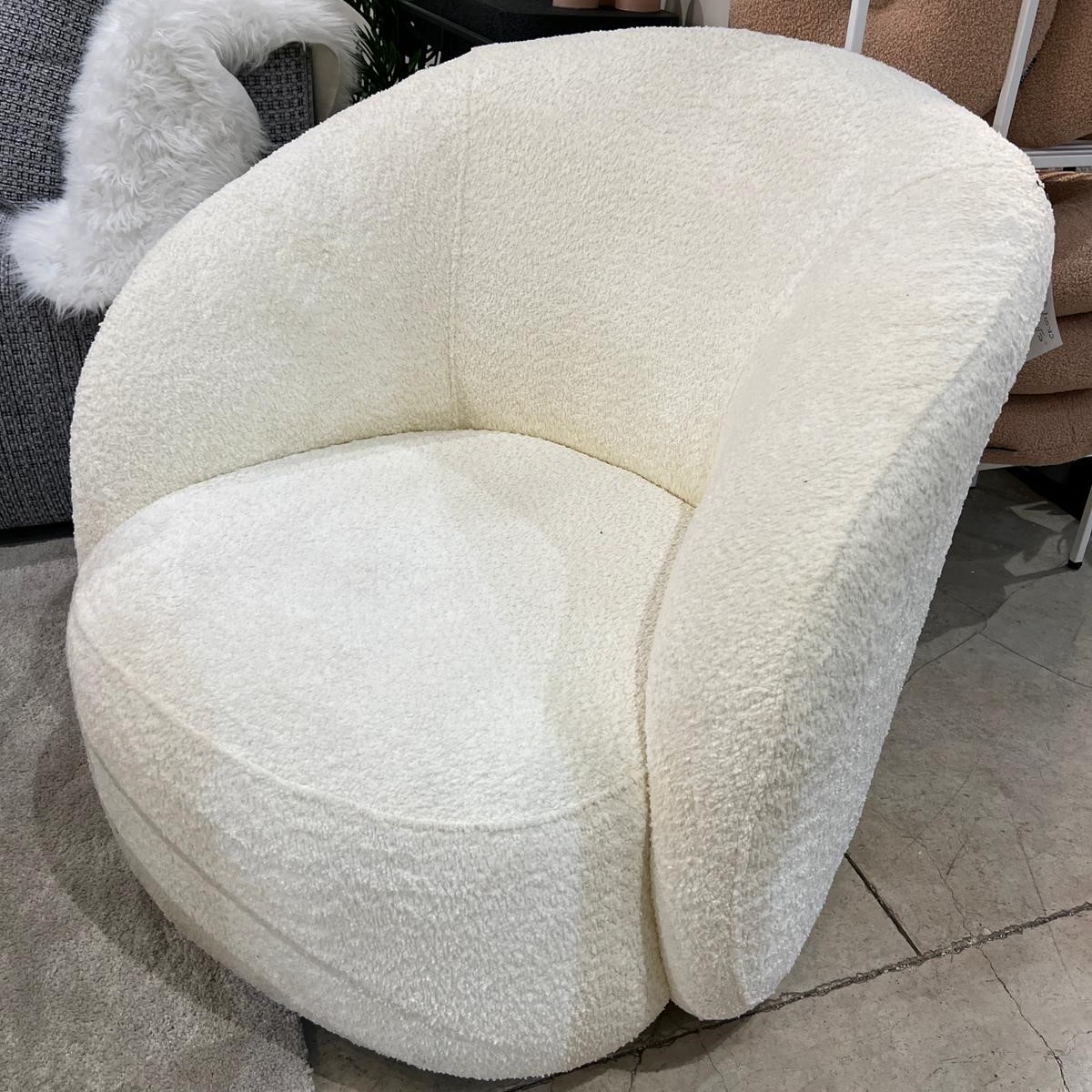 כורסא מעוגלת דגם בלגיה