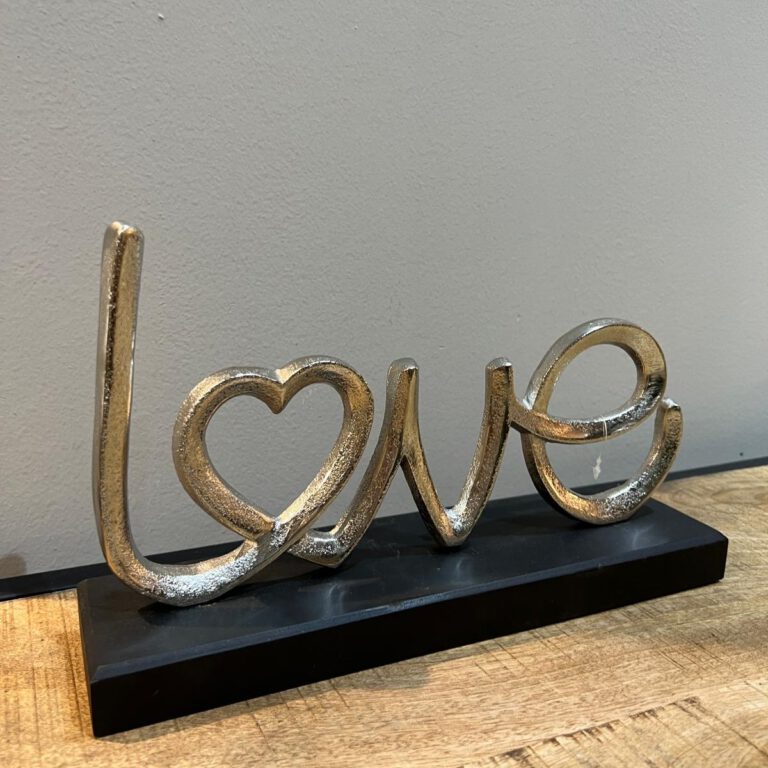 פסל LOVE דגם רויאל