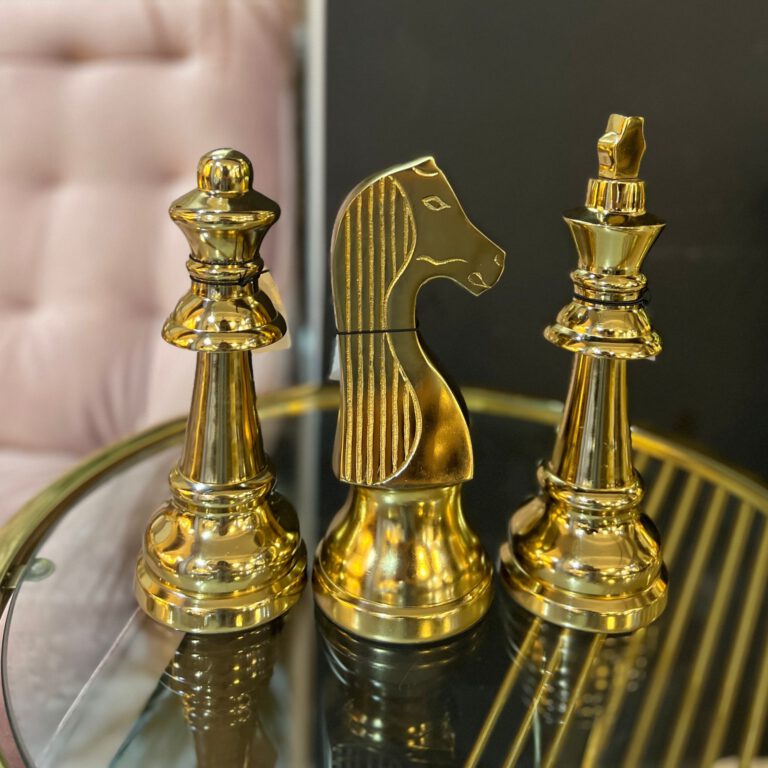 פסל שחמט זהב