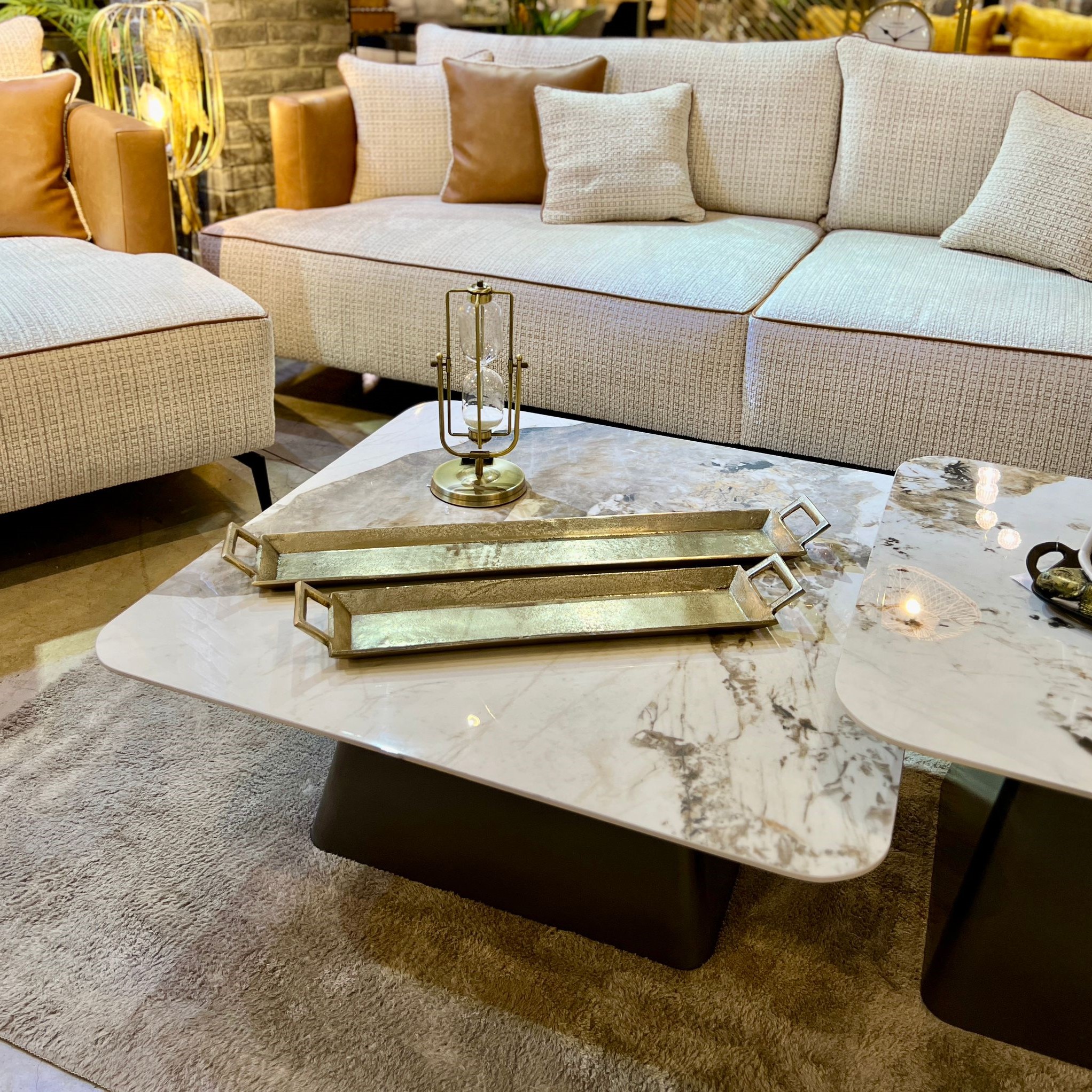 מגש מלבני אינגליש זהב דגם רויאל מגש מלבני אינגליש זהב דגם רויאל