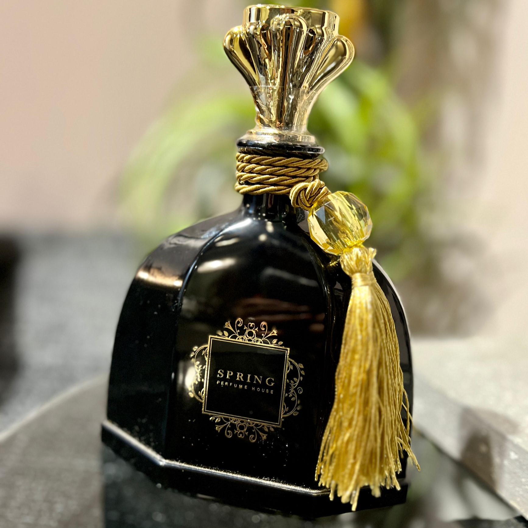 מפיץ ריח מצופה שחור סיקרט גרדן מפיץ ריח מצופה שחור סיקרט גרדן