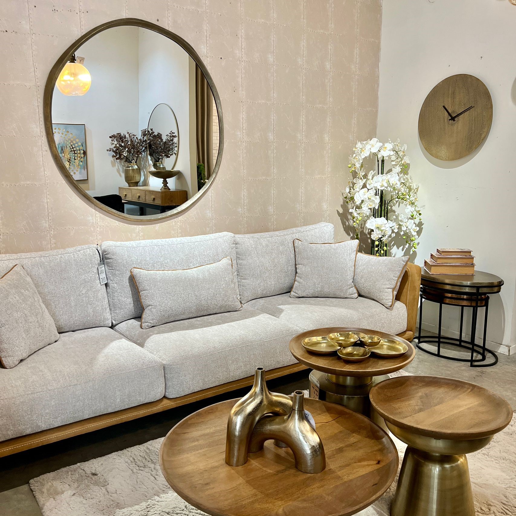 מראה ענק זהב מראה ענק זהב