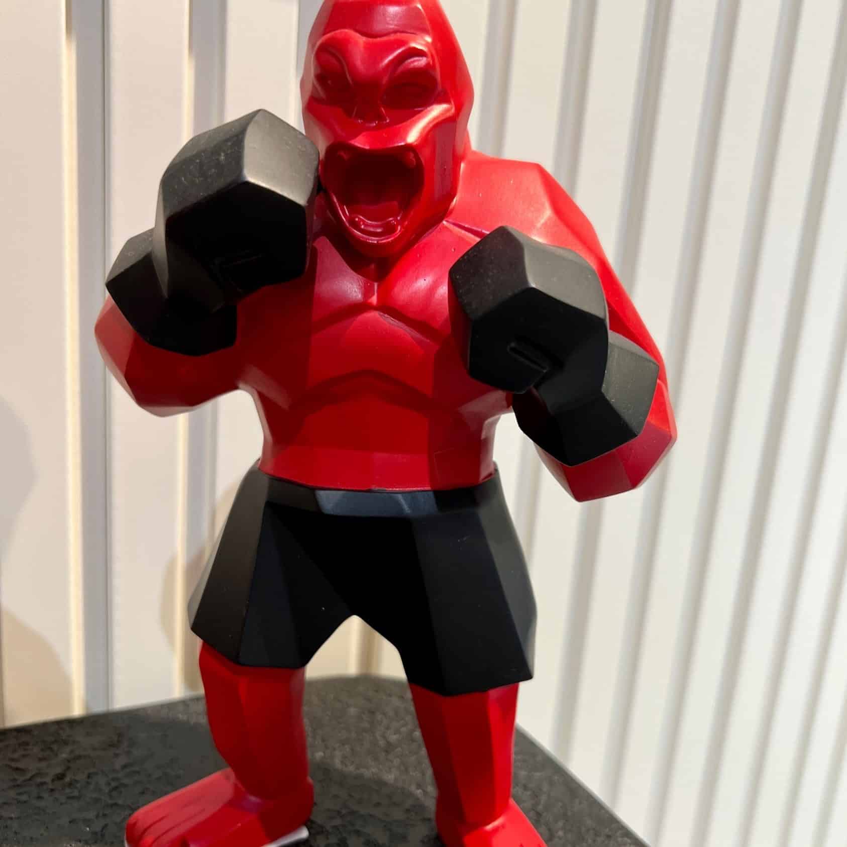 גורילה אדומה | שחורה פרלה