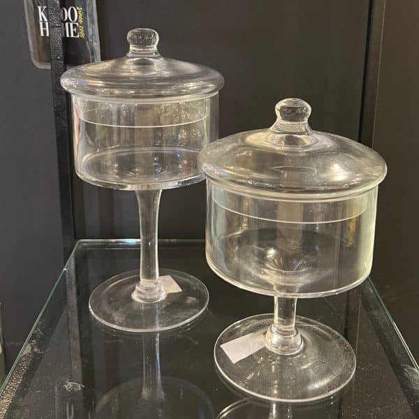 כלי זכוכית עוגיות על רגל עם מכסה דגם איקו