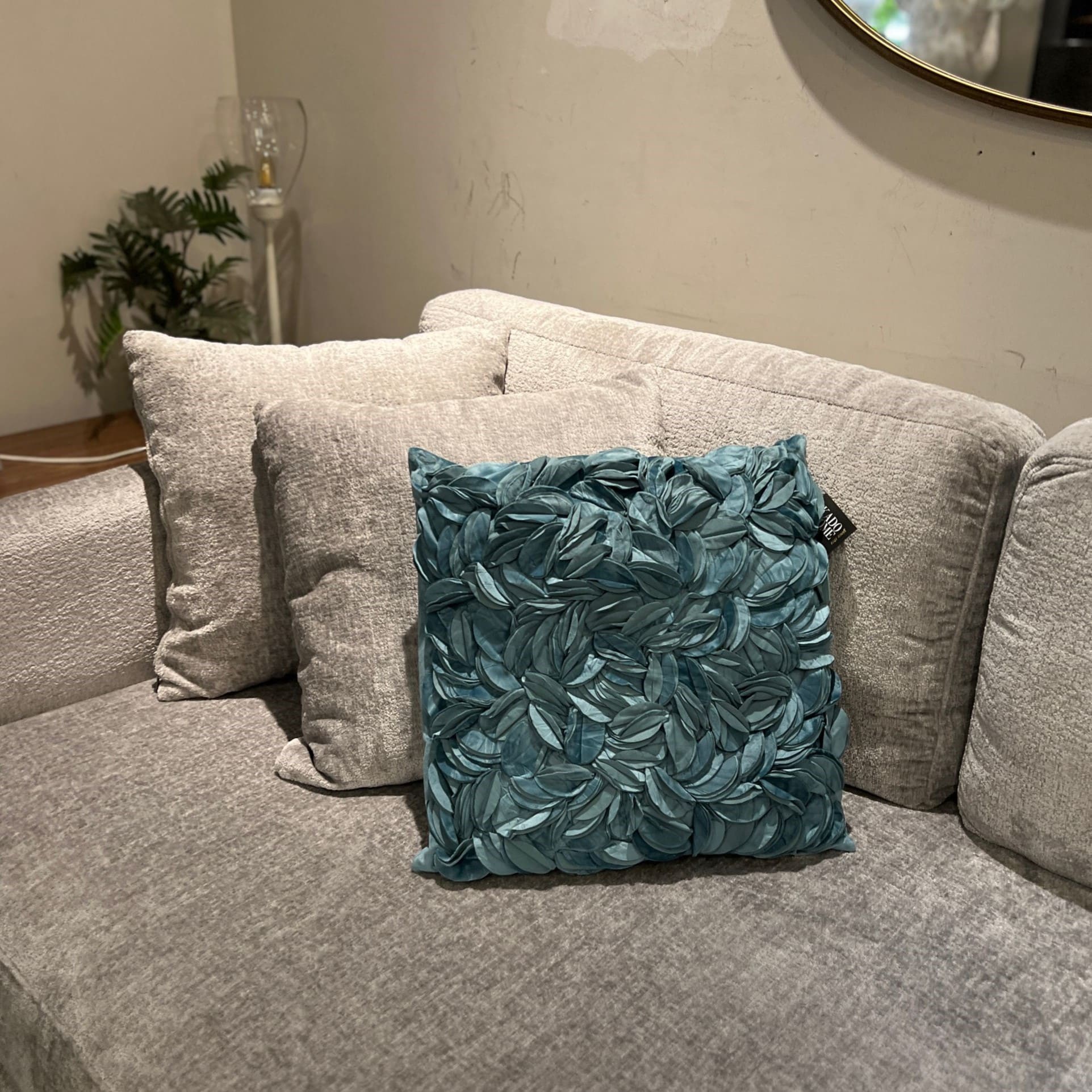 כרית מרובעת פרחים כחול עמוק דגם איקו- אחרונות חיסול מלאי!! כרית מרובעת פרחים כחול עמוק דגם איקו- אחרונות חיסול מלאי!!