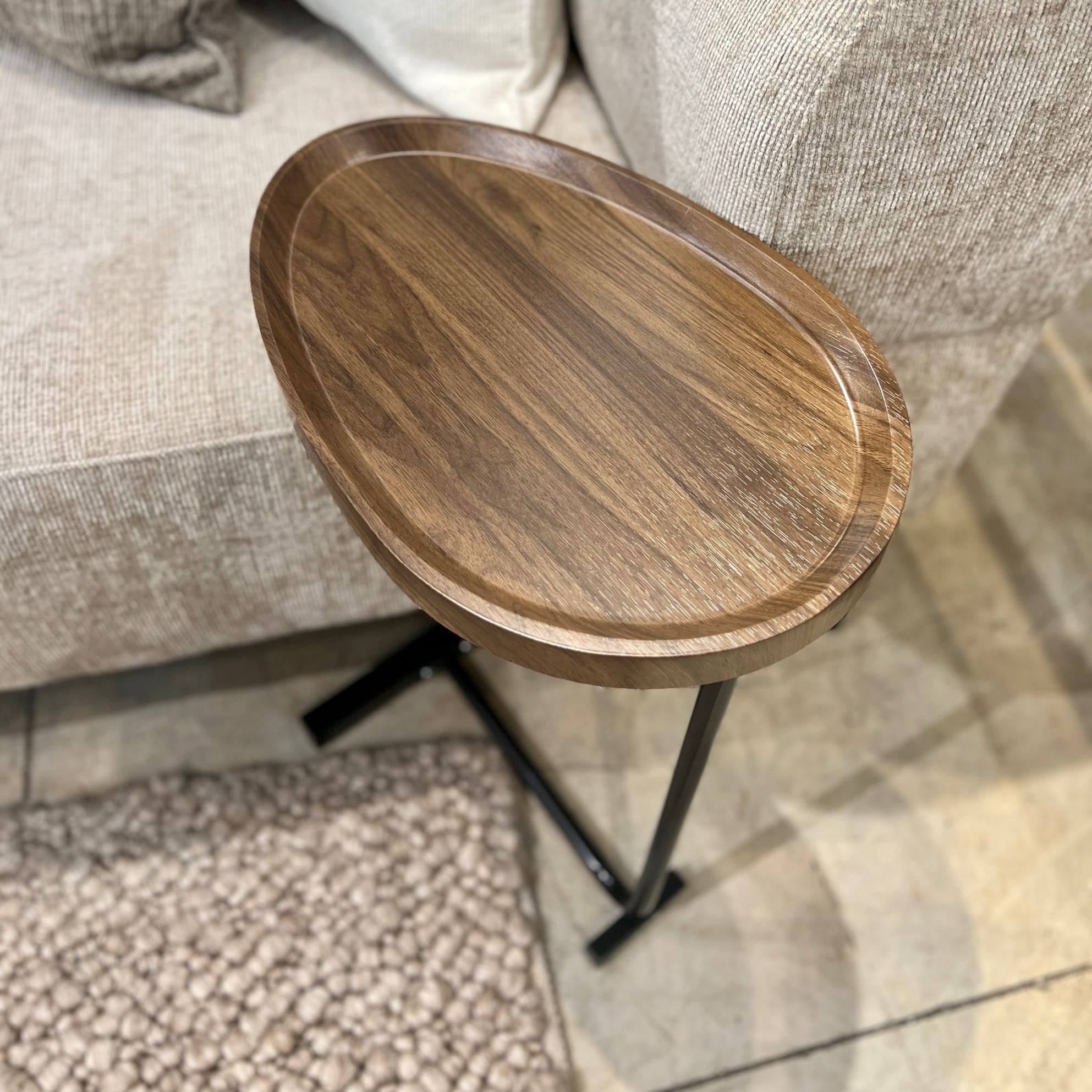 נשכן מגש ביצה אגוז אמריקאי רגל שחורה דגם איקו