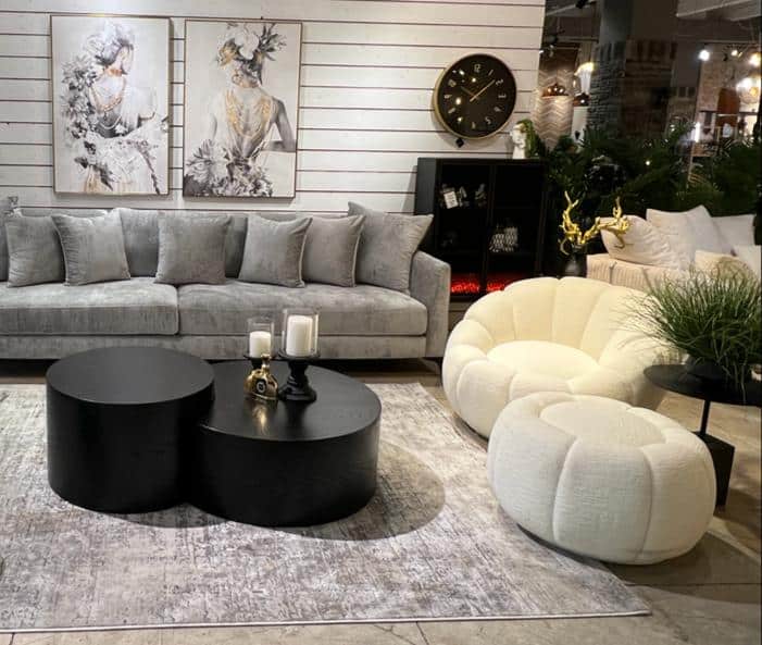 כורסא מעוגלת דגם פרח בד בוקלה שמנת- חיסול מתצוגה (סניף עפולה) כורסא מעוגלת דגם פרח בד בוקלה שמנת- חיסול מתצוגה (סניף עפולה)