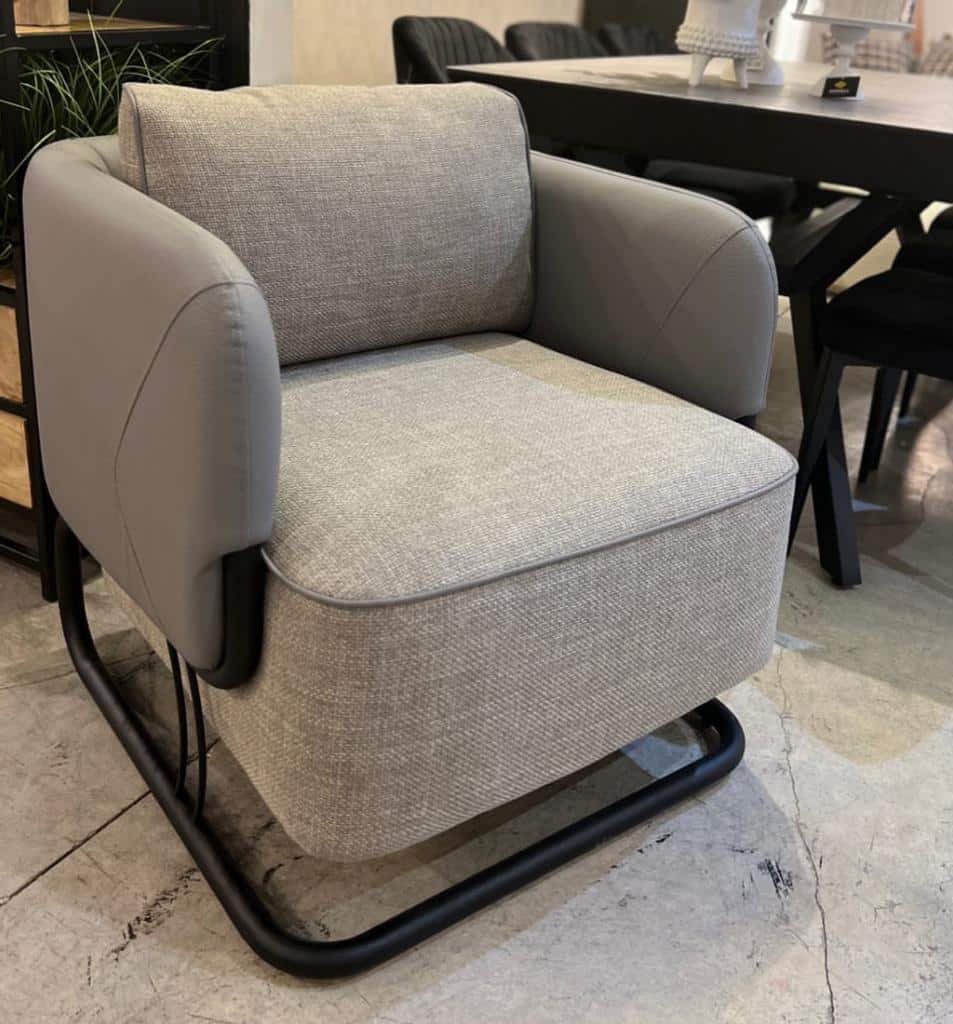 כורסא מעוצבת דגם לוליטה כורסא מעוצבת דגם לוליטה