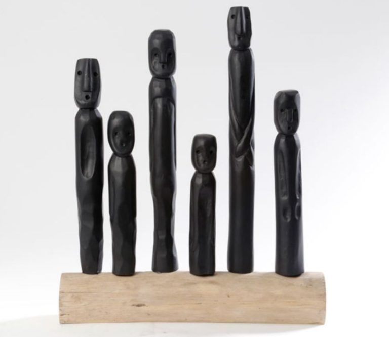 פסל משפחה עץ מנגו גולי