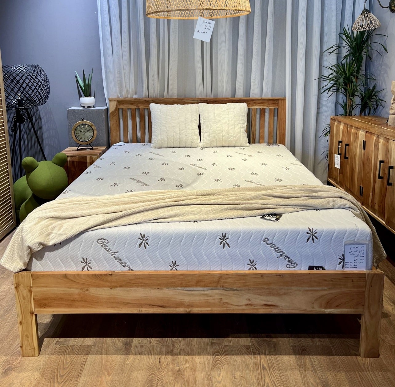 מיטה דגם פריז מיטה דגם פריז