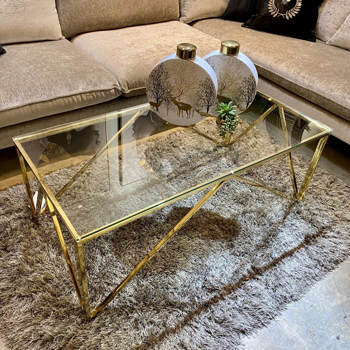 שולחן סלון קריפטון זהב דגם ויויאן ייבוא קאדו הום שולחן סלון קריפטון זהב דגם ויויאן ייבוא קאדו הום