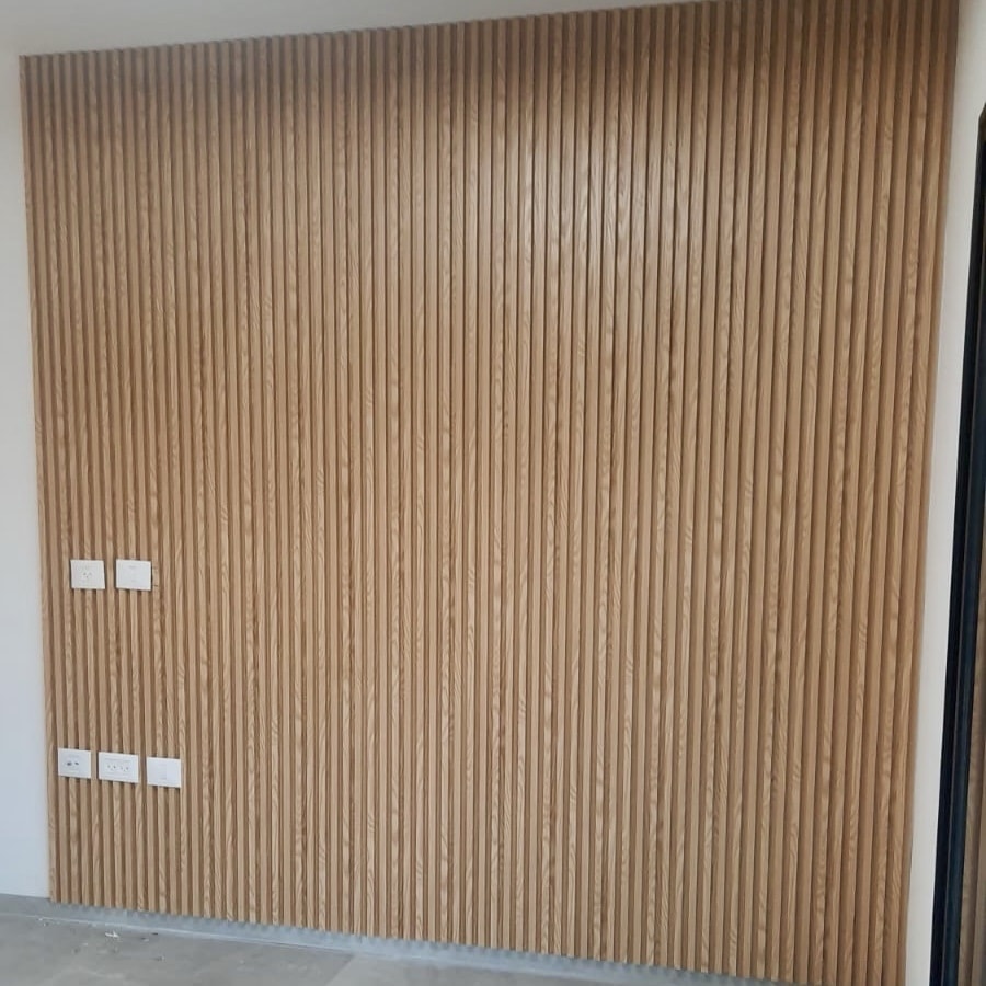 חיפוי קיר פסים פולימרי אלון WT038 גודל 15/290-SALE! חיפוי קיר פסים פולימרי אלון WT038 גודל 15/290-SALE!