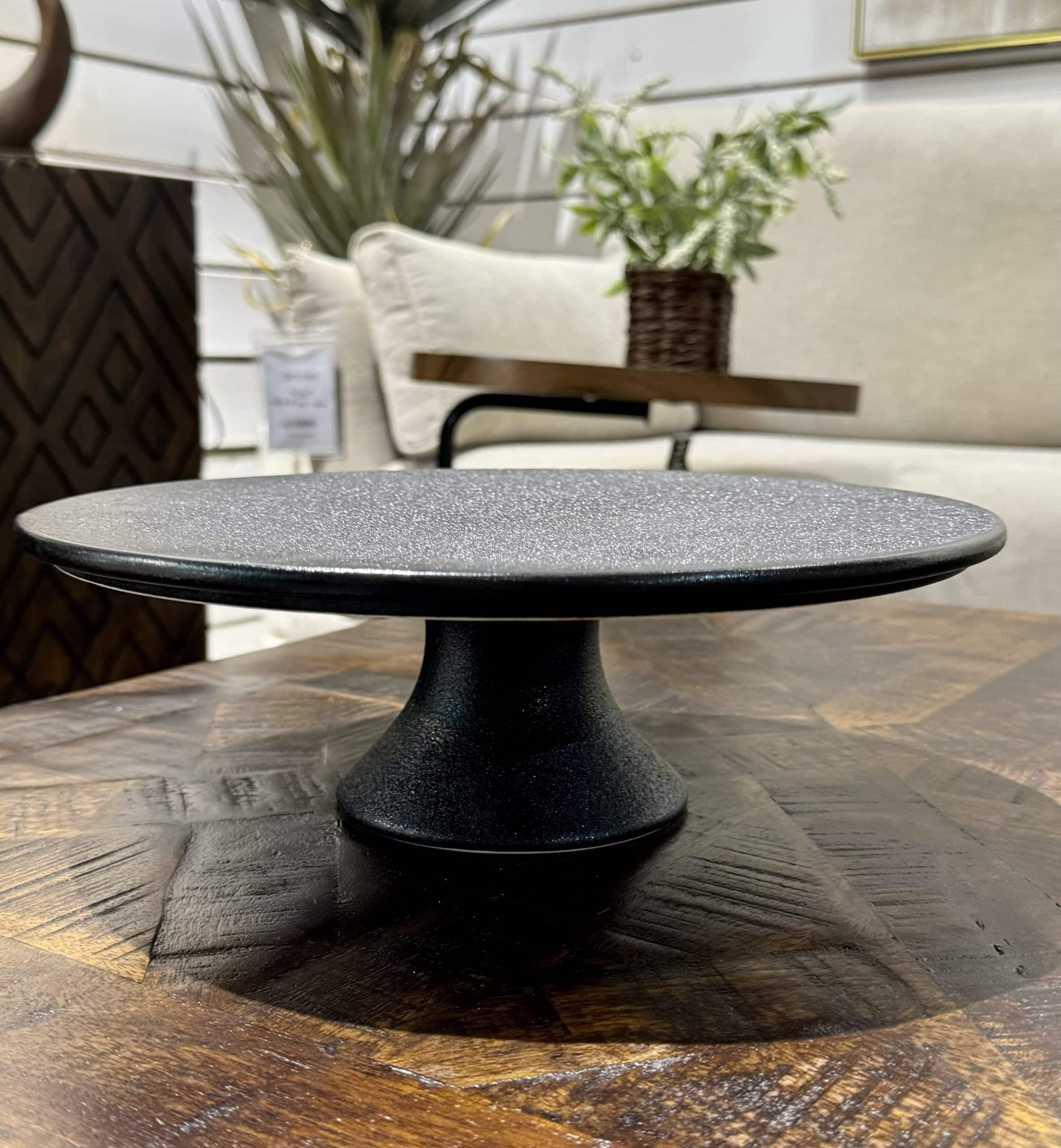 מגש שחור עם רגל דגם אליס מגש שחור עם רגל דגם אליס