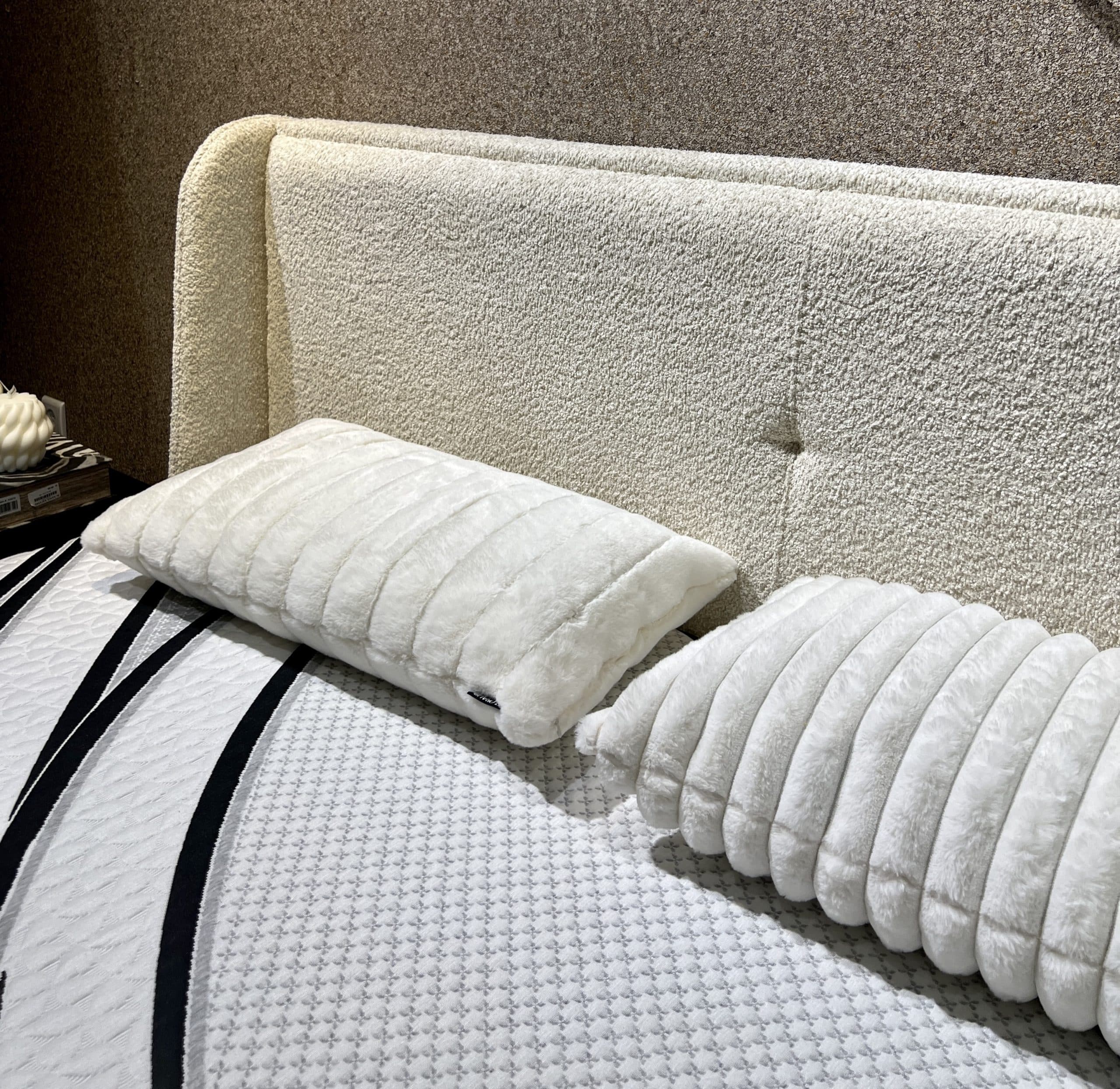 מיטה מעוצבת דגם מיאל מיטה מעוצבת דגם מיאל