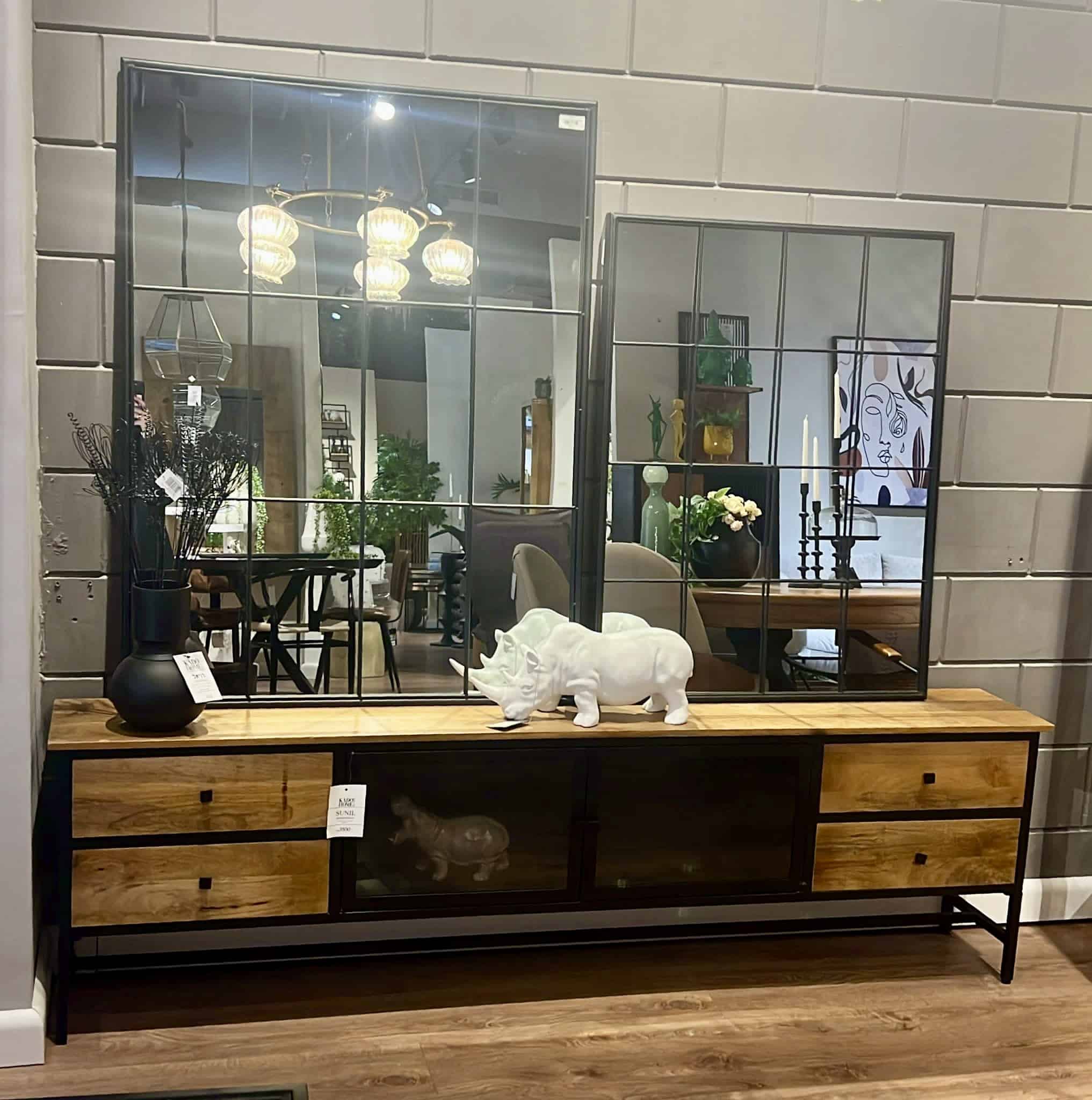 מזנון עץ ברזל וזכוכית דגם סוניל