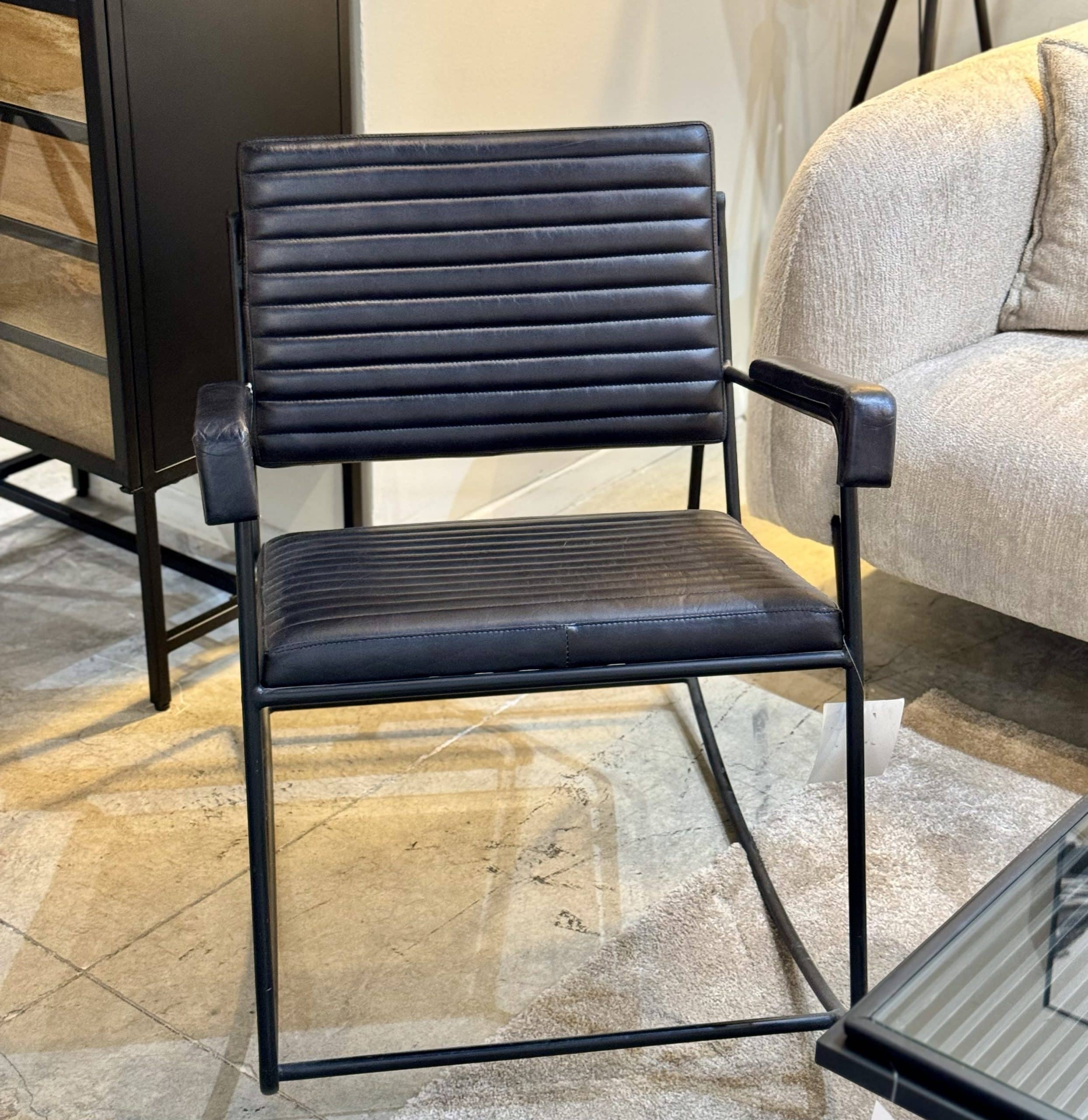 כורסא נדנדה דגם אפולו עור