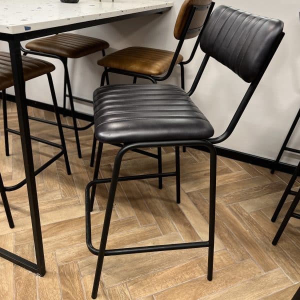 כסא בר דגם אוכף עם משענת עור