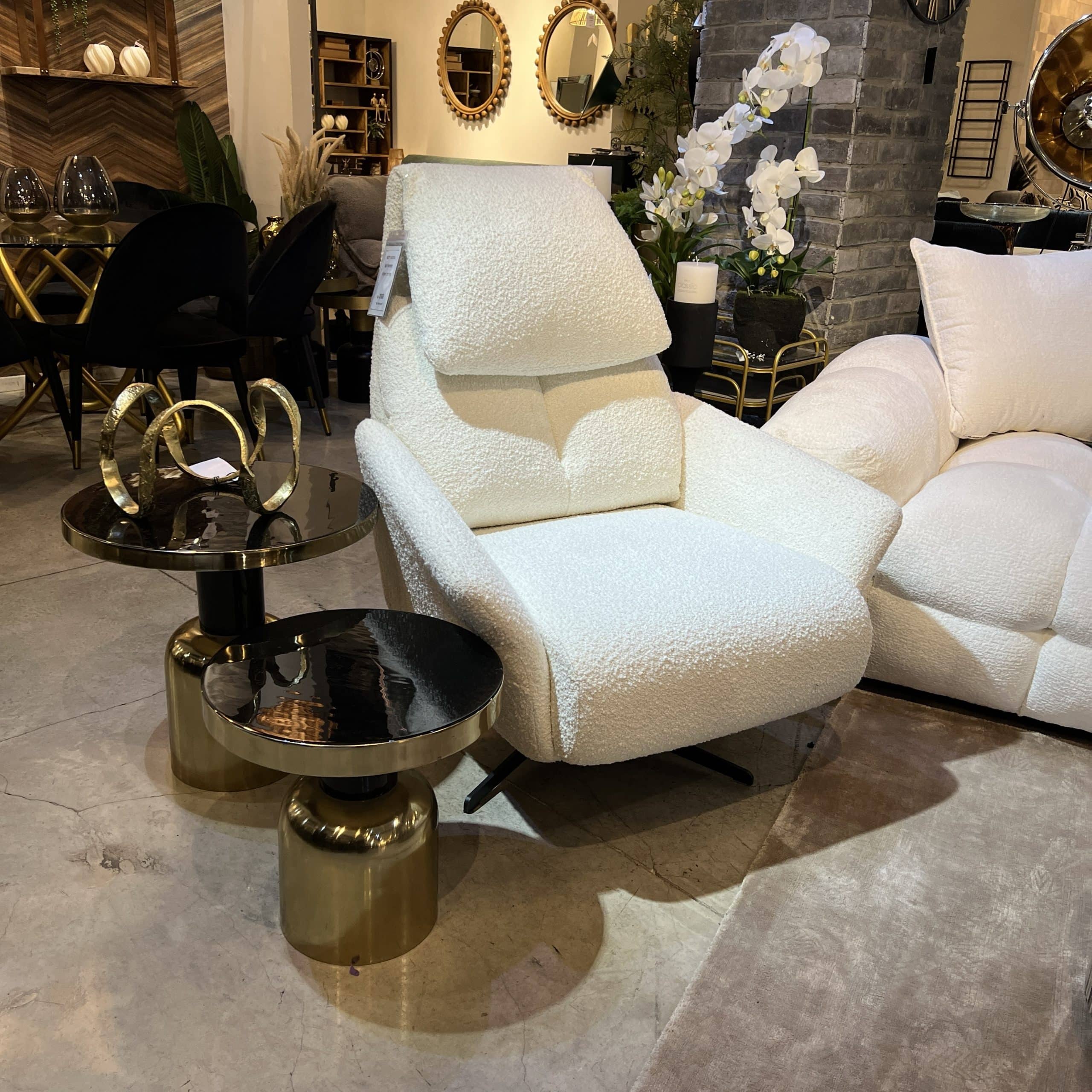 כורסא מעוצבת נפתחת רילקס דגם קימי בד בוקלה שמנת כורסא מעוצבת נפתחת רילקס דגם קימי בד בוקלה שמנת