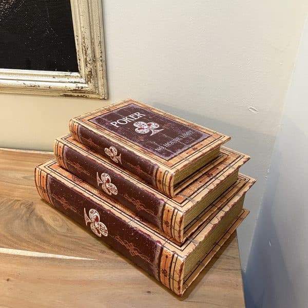 ספר פוקר עם אחסון