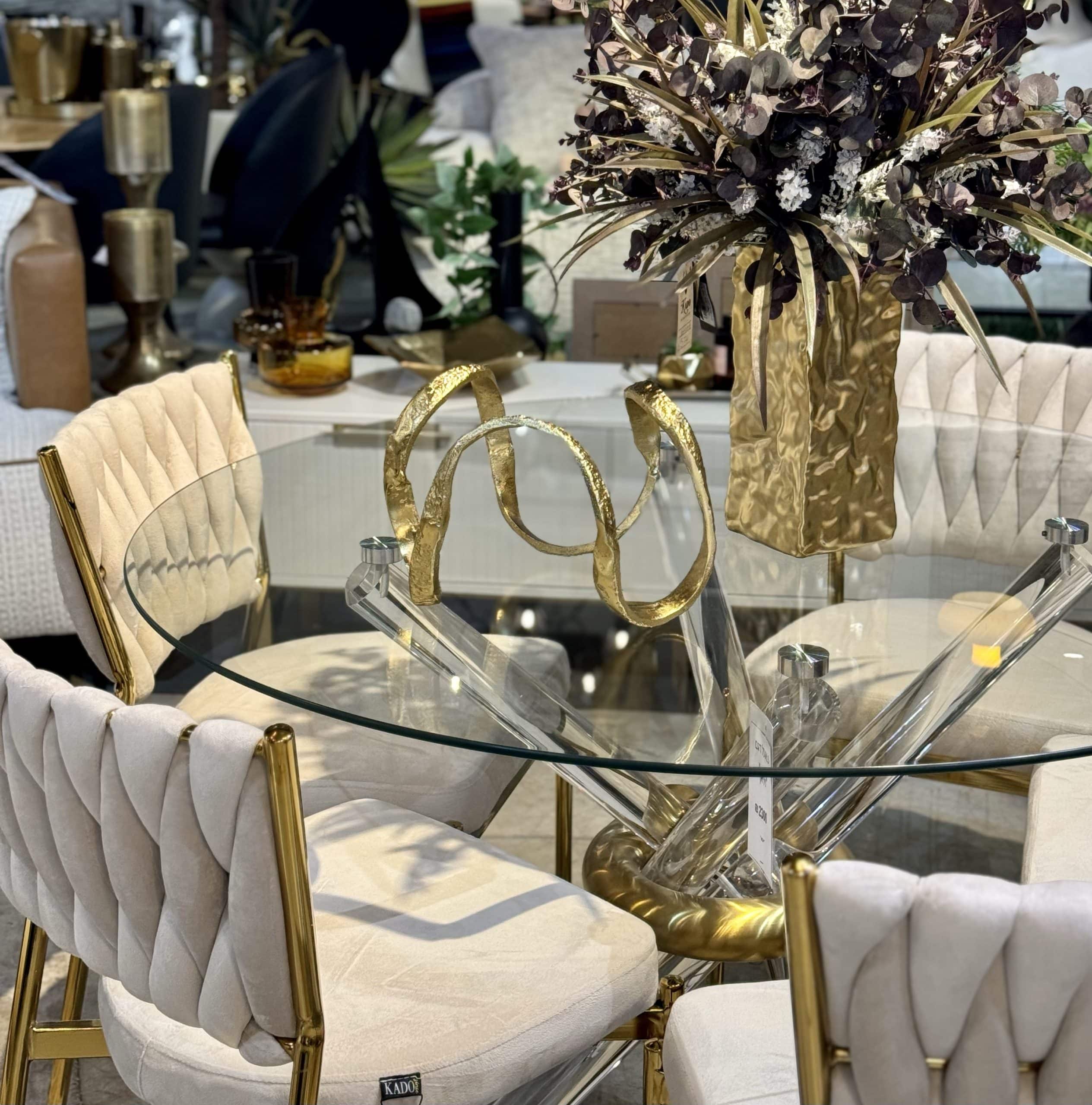 פסל אבסטרקט זהב גדול דגם ראבי פסל אבסטרקט זהב גדול דגם ראבי