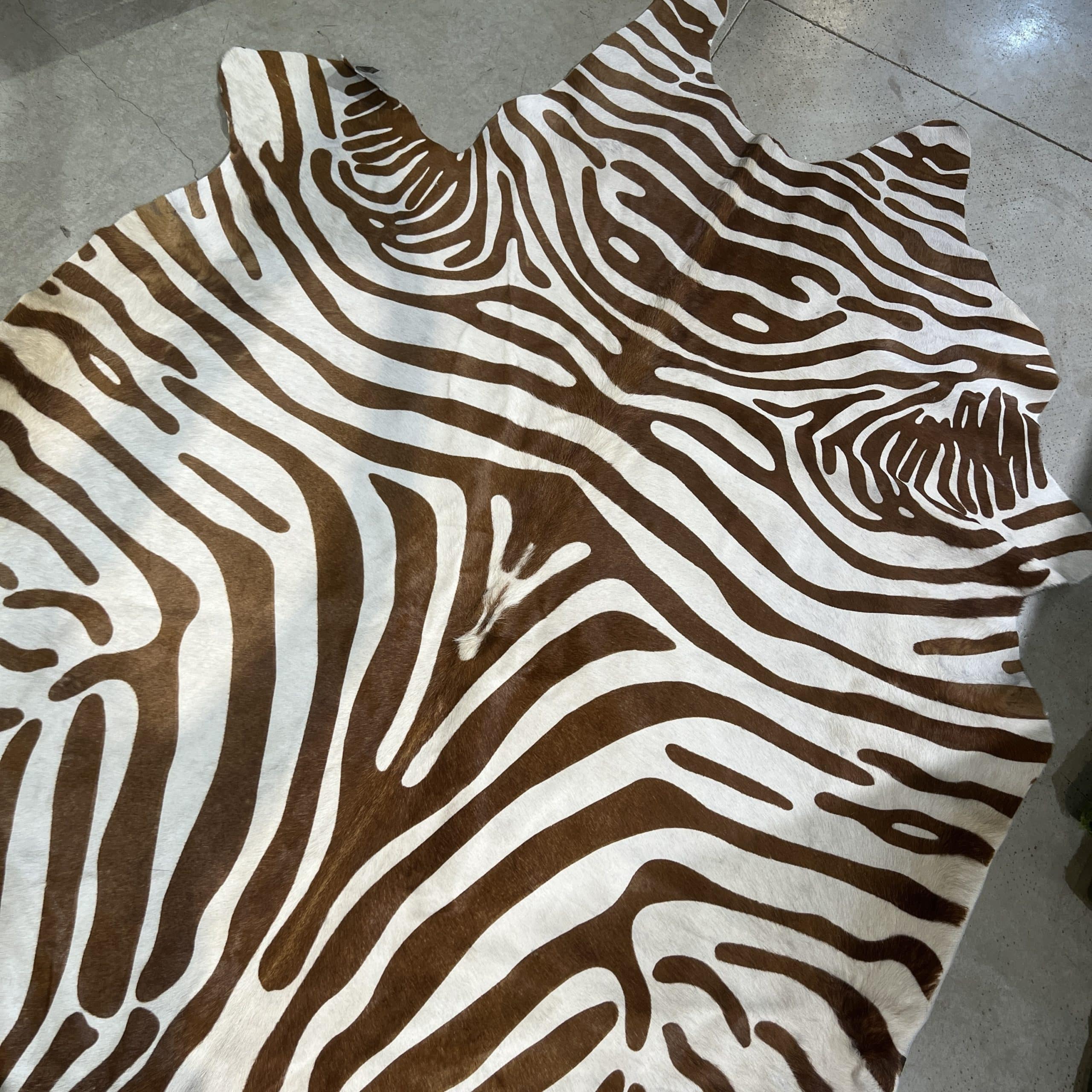 שטיח עור פרה שטיח עור פרה