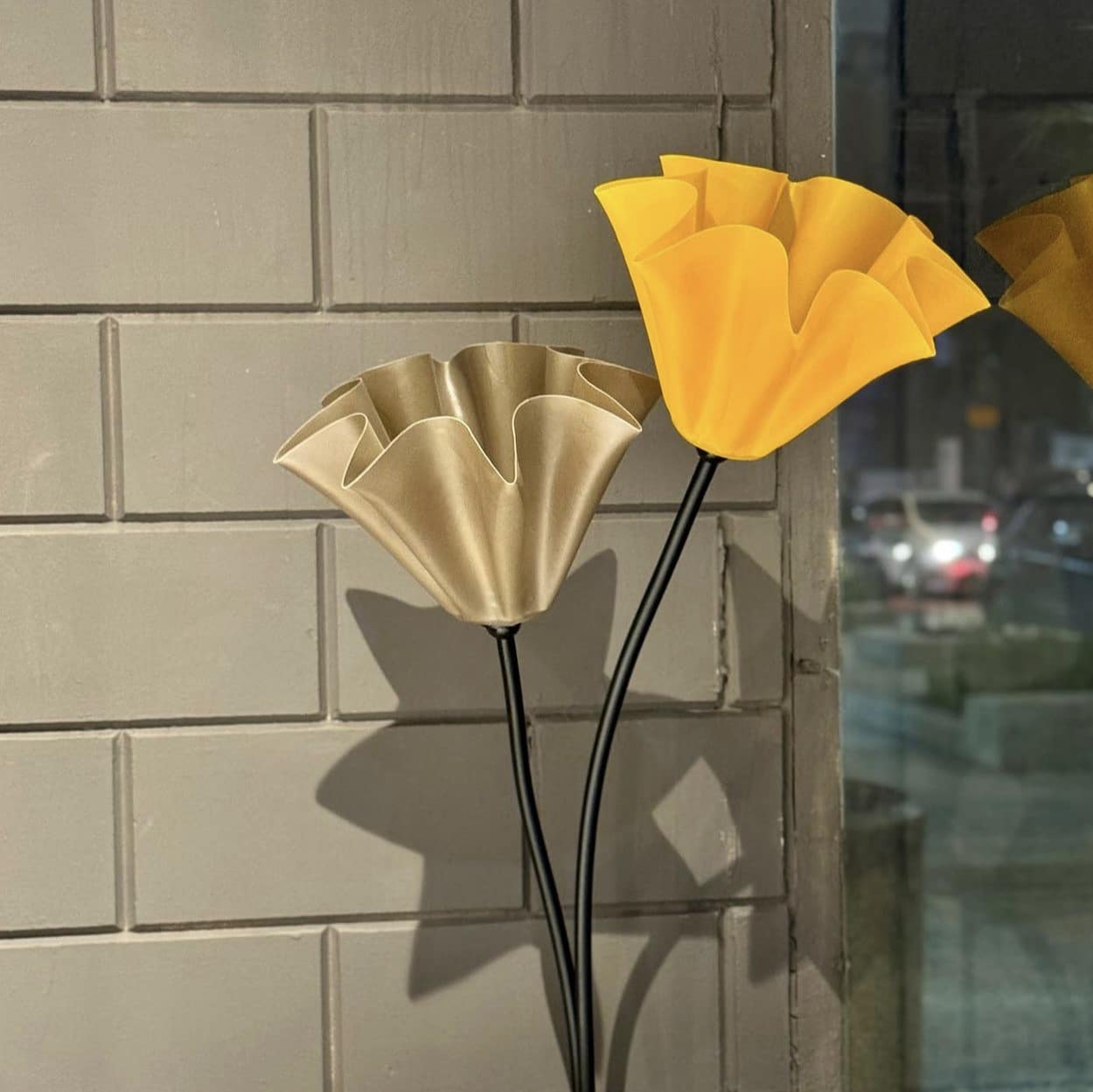 מנורת פרחים 2 קנים מנורת פרחים 2 קנים