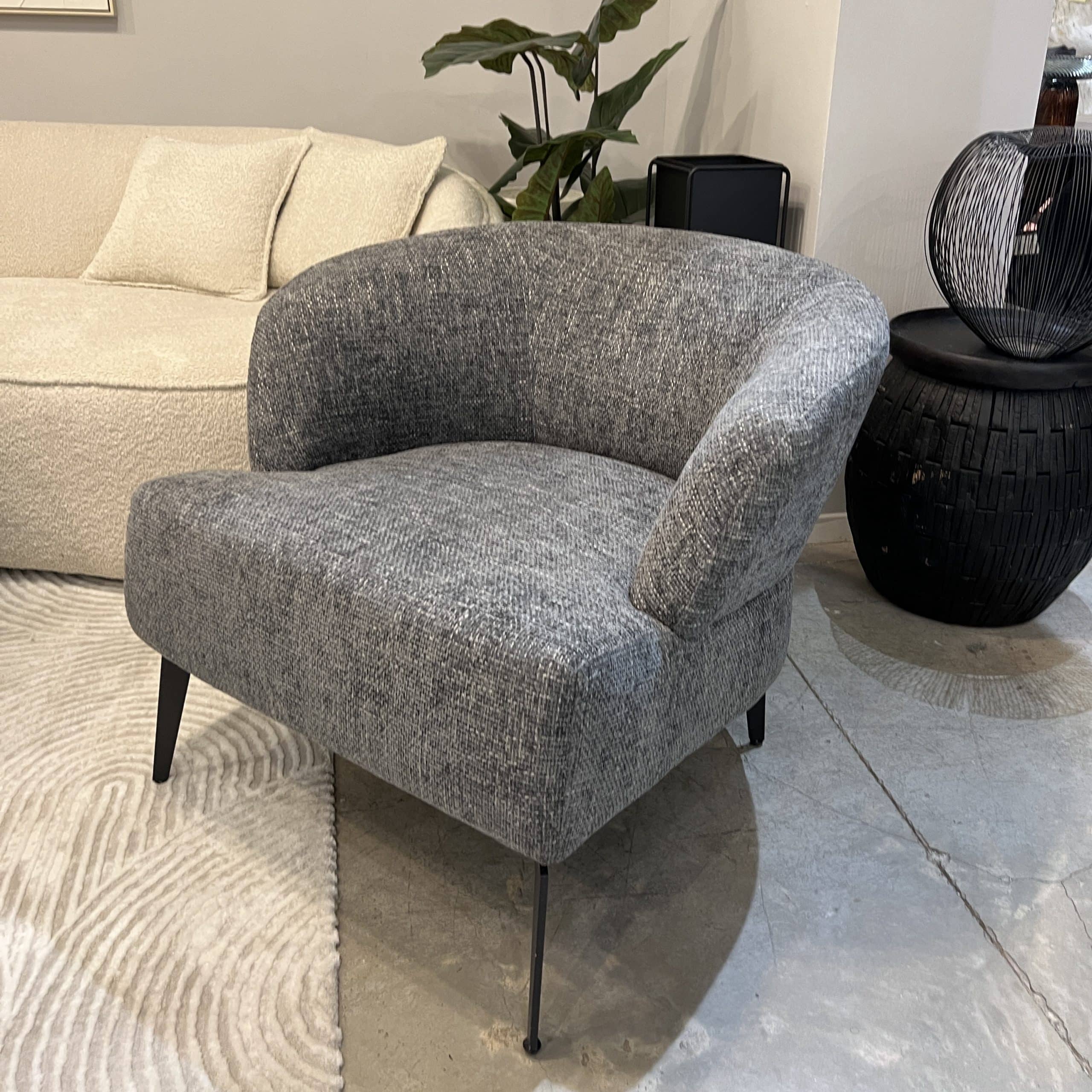 כורסא מעוצבת דגם ברוש אפור בהיר