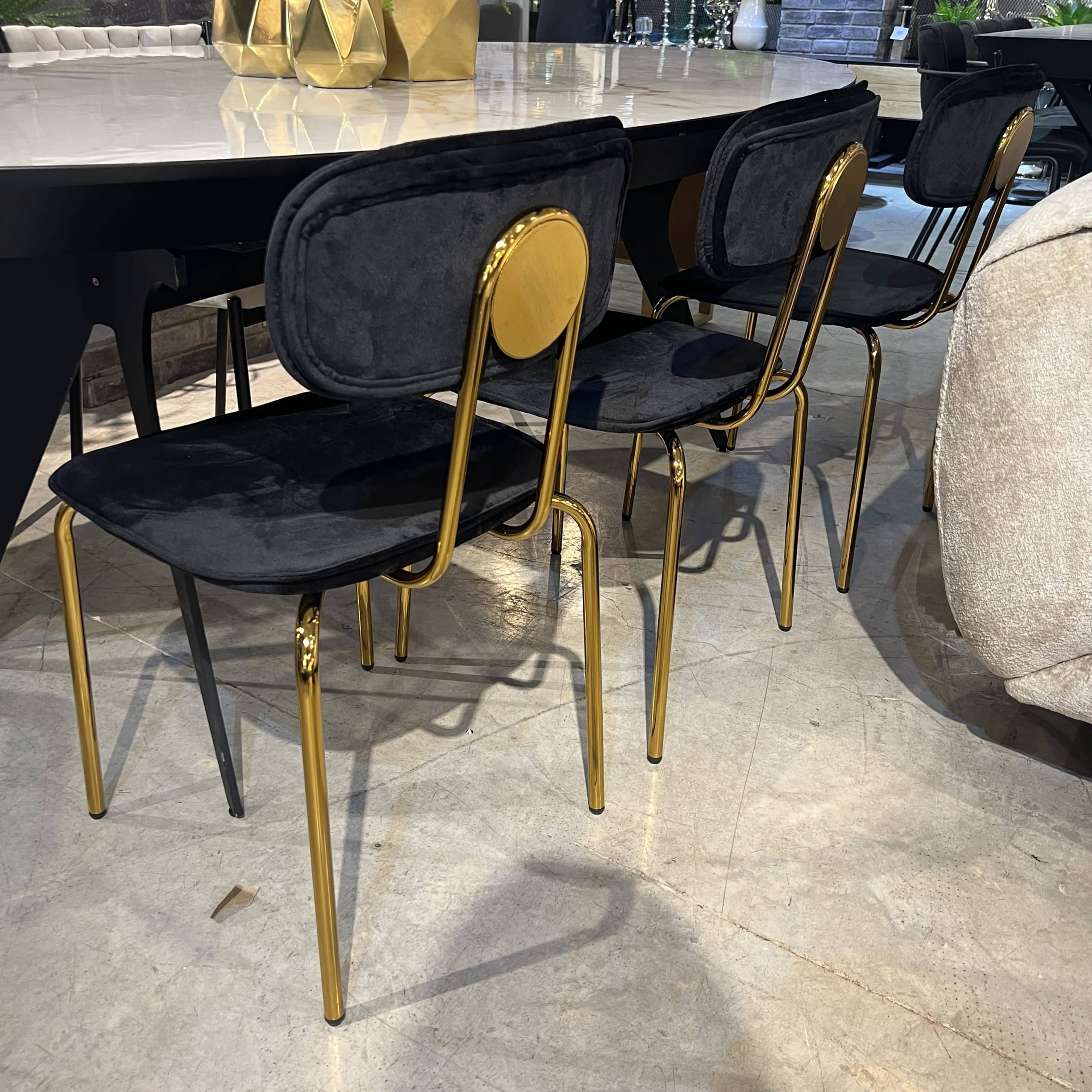 כיסא יוקרתי קטיפה שחור דגם סטפני - SALE!! כיסא יוקרתי קטיפה שחור דגם סטפני - SALE!!