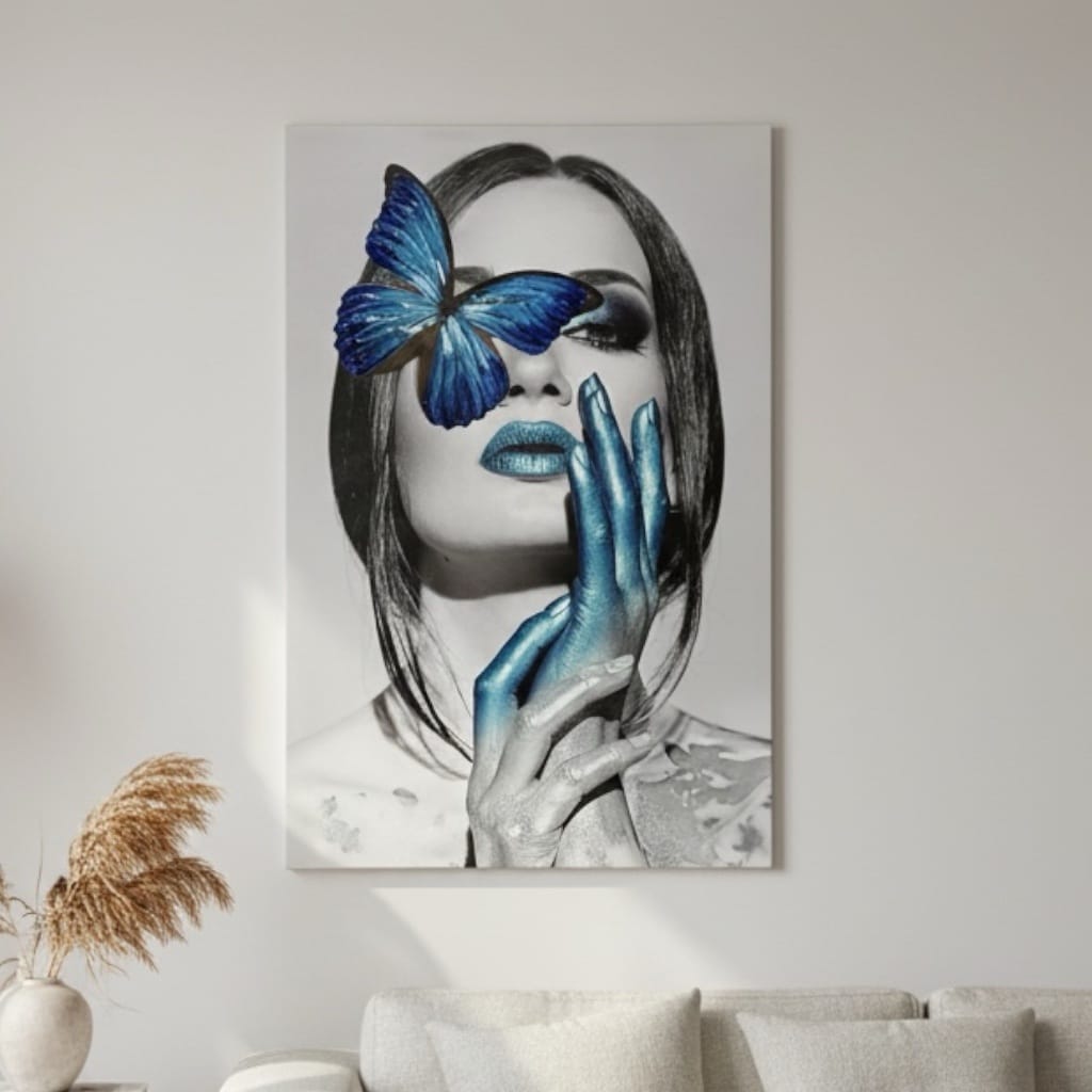 תמונה לקיר עבודת יד אישה עם פרפר כחול דגם איקו 80/120- חיסול מלאי!