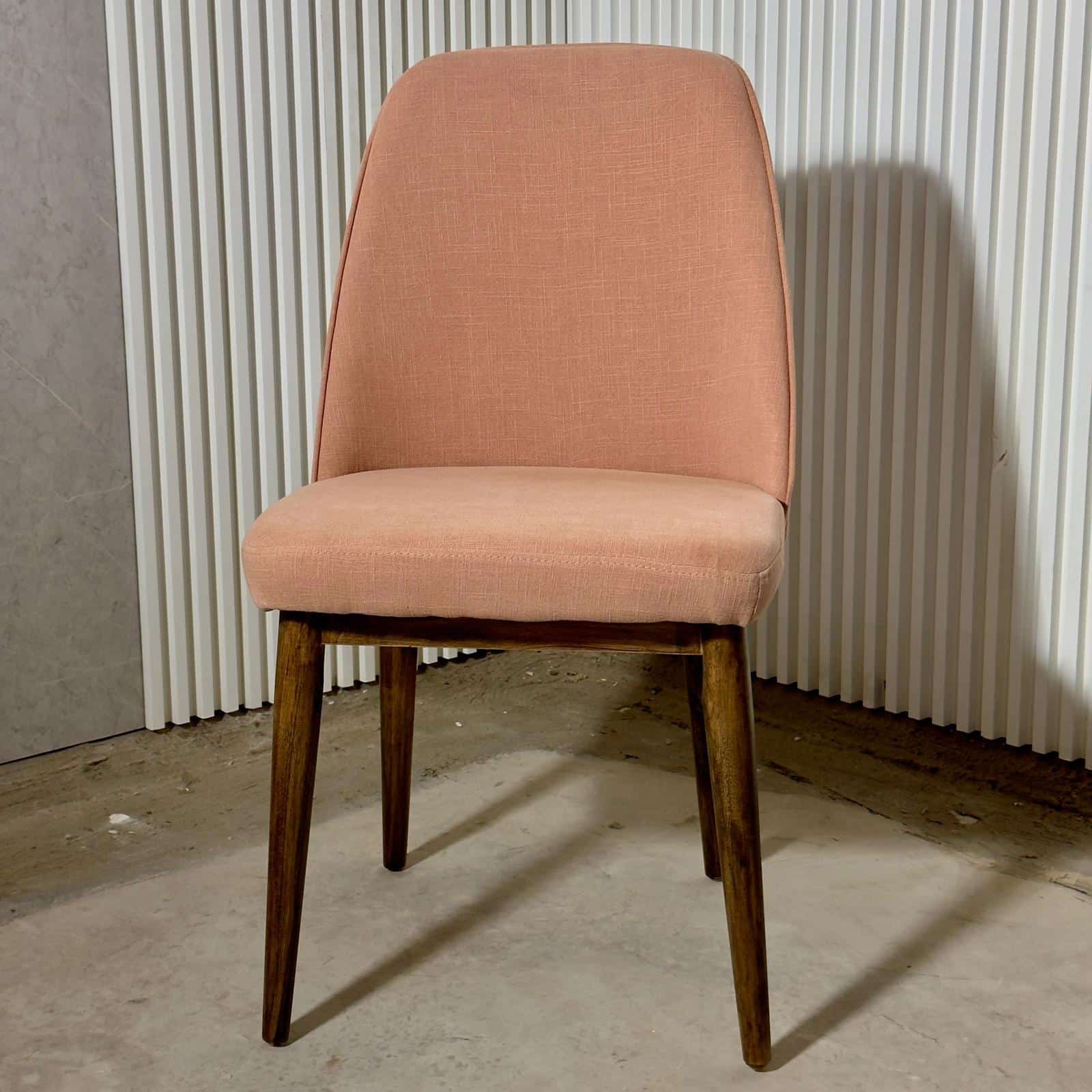 כיסא פינת אוכל מעוצב אפרסק רגלי עץ דגם שמרת