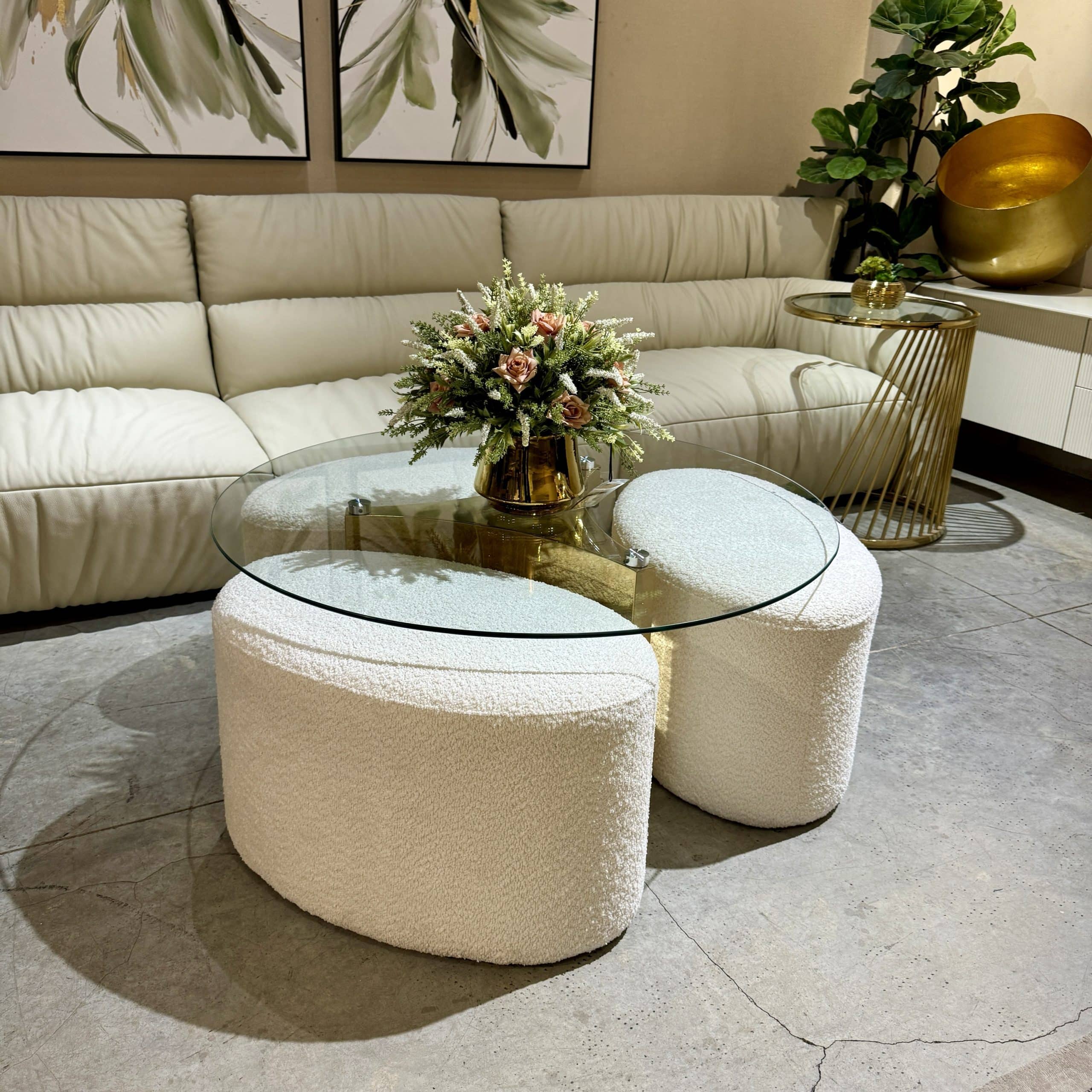 סט שולחן זכוכית + 3 הדומים מרופדים פורצלן