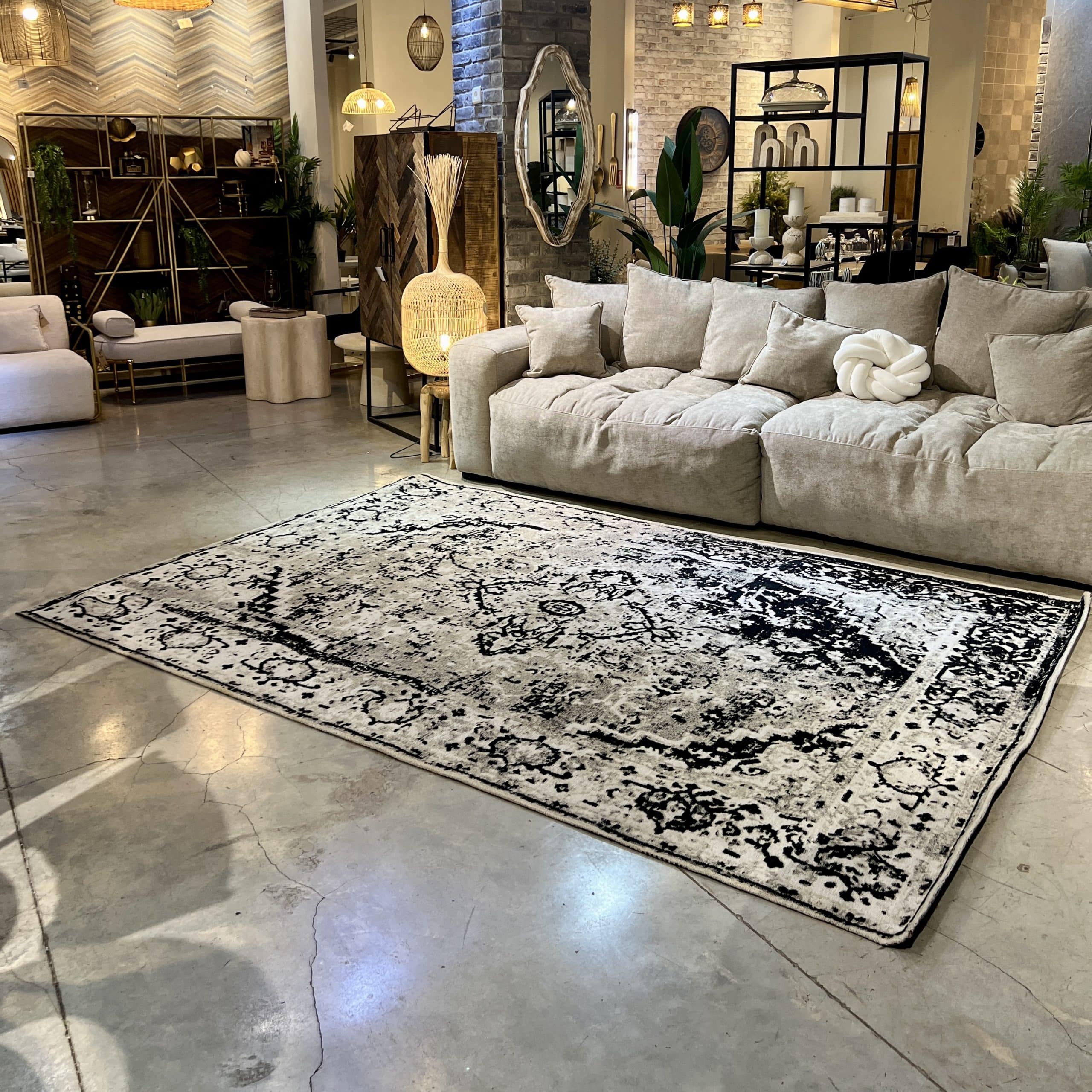 שטיח מרוקאי בגווני קרם אפור ושחור דגם לונה שטיח מרוקאי בגווני קרם אפור ושחור דגם לונה