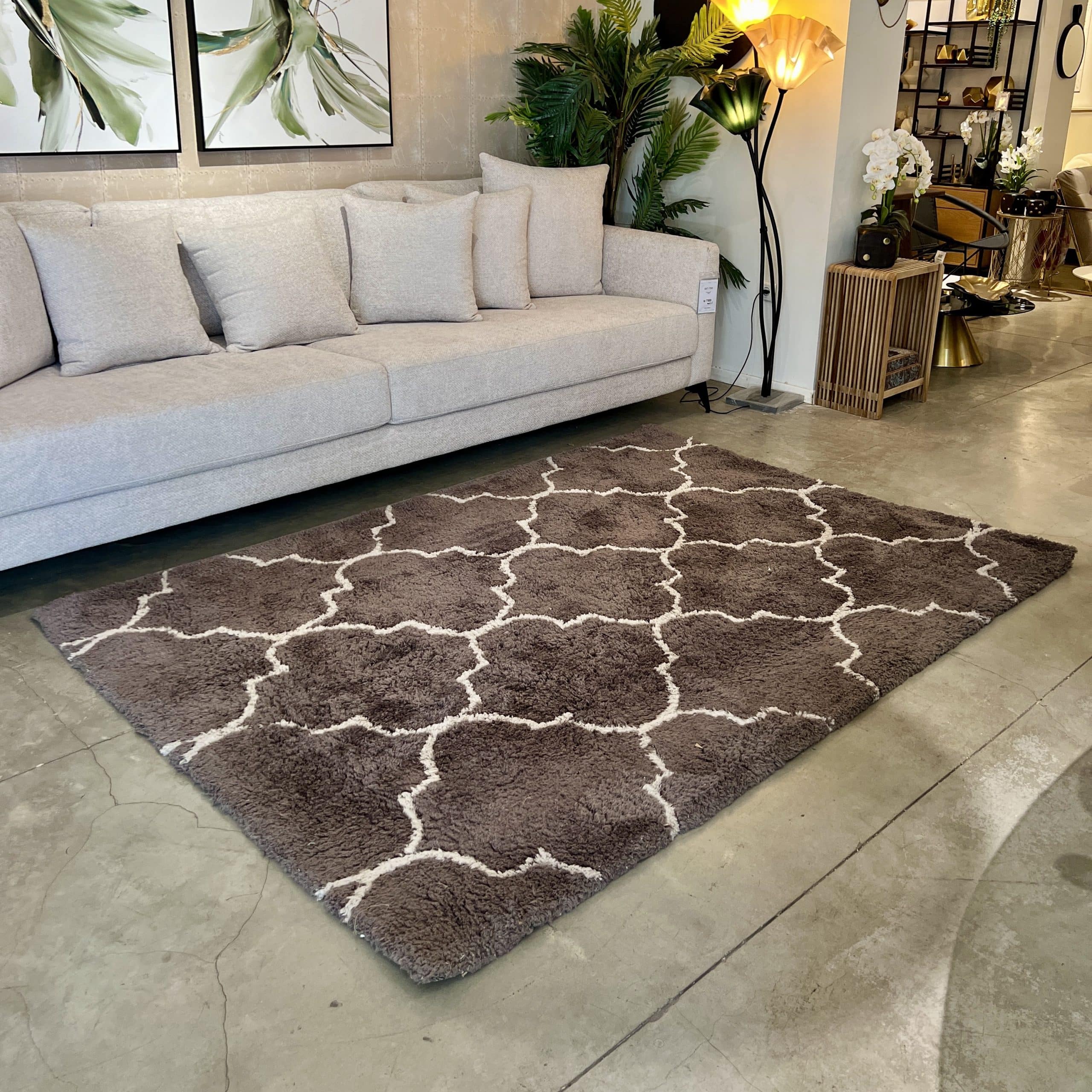 שטיח שאגי מעוינים חום דגם ניגריה שטיח שאגי מעוינים חום דגם ניגריה