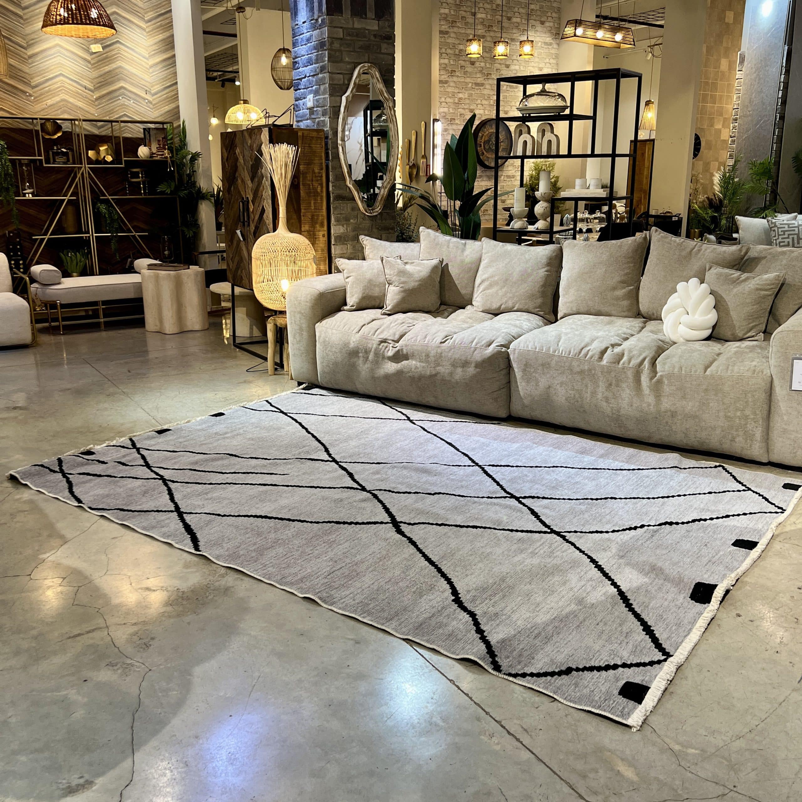 שטיח בוהו אפור פרנזים אריגה משולבת דגם שיקגו שטיח בוהו אפור פרנזים אריגה משולבת דגם שיקגו
