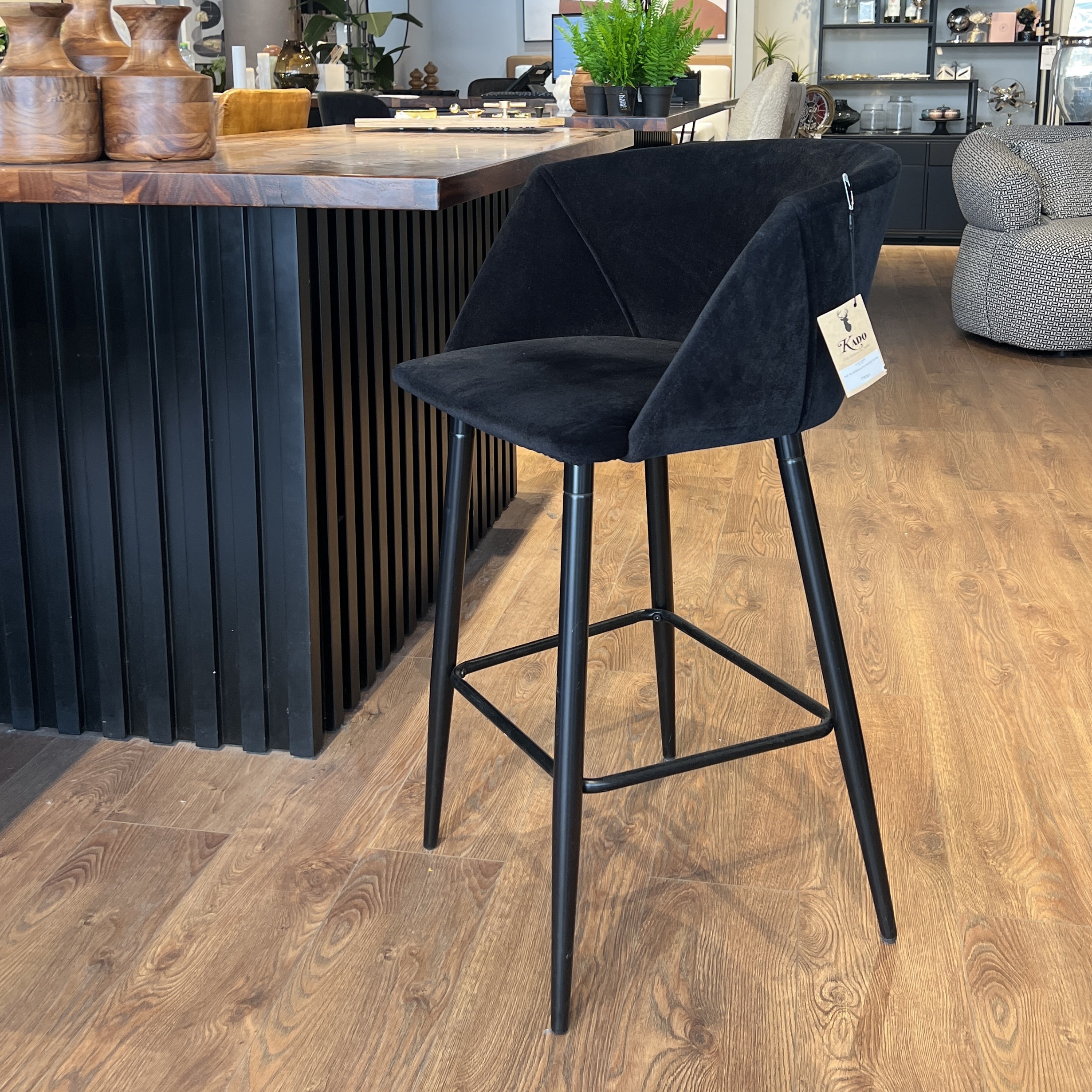 כיסא בר דגם ספיר שחור - חיסול!!