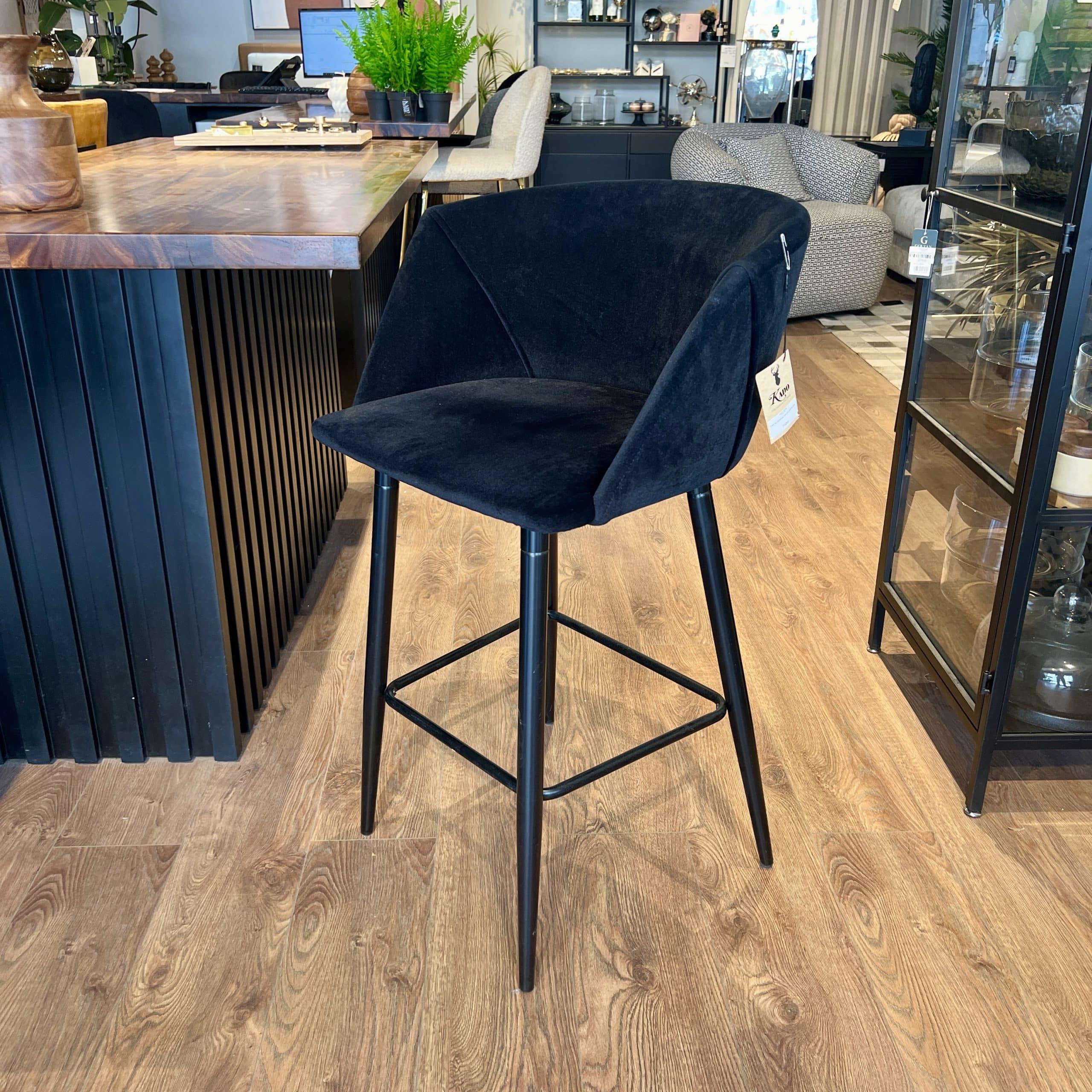 כיסא בר דגם ספיר שחור - חיסול!!