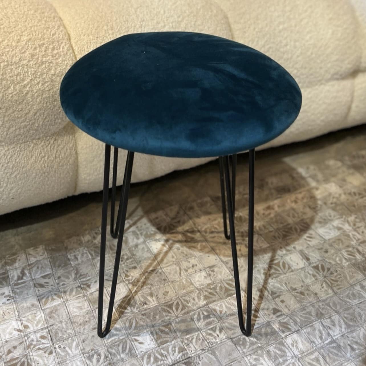 הדום עגול קטן דגם ארט בצבעים הדום עגול קטן דגם ארט בצבעים